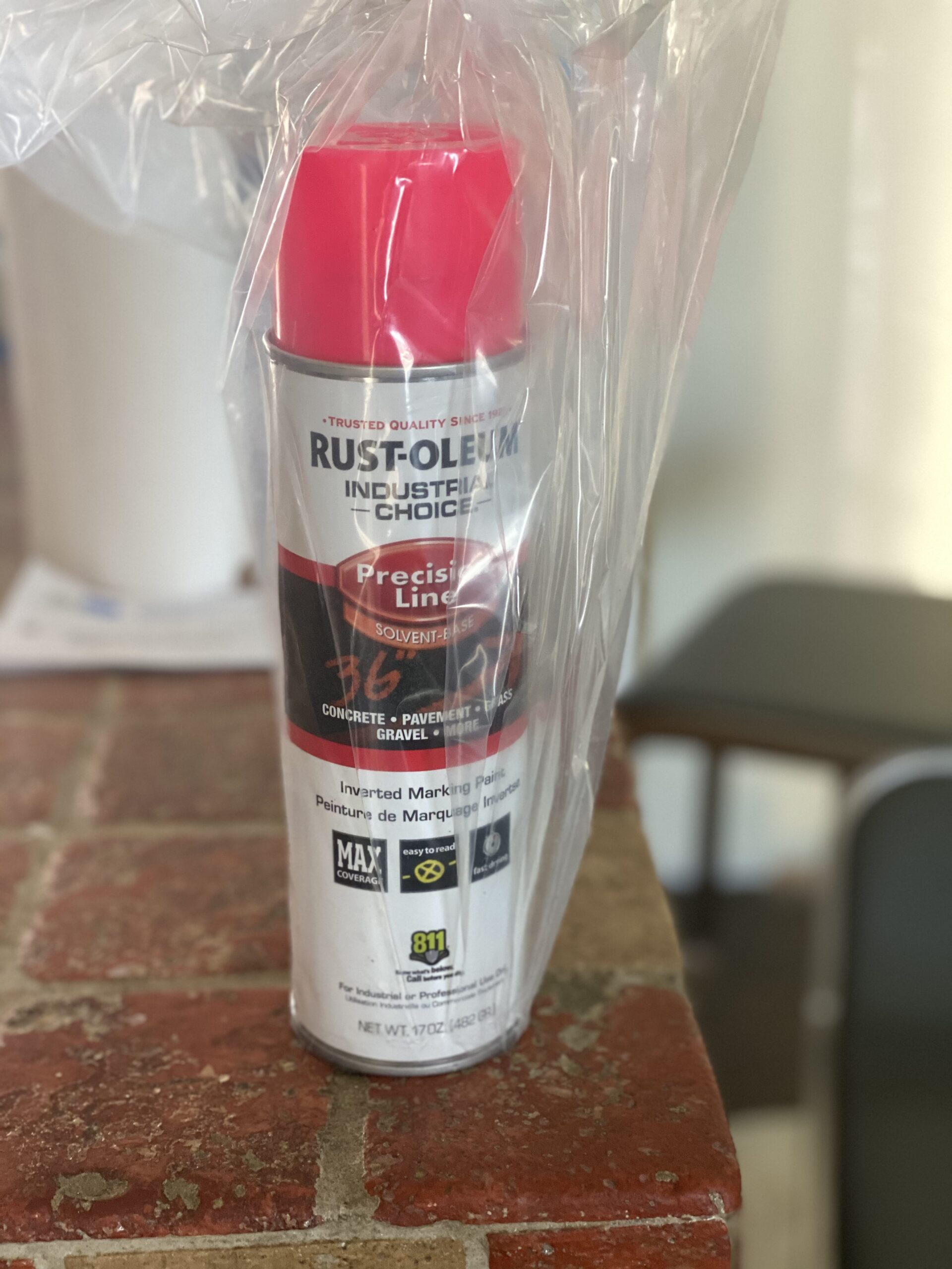 Rust-Oleum 203030-12PK M1600/M1800 System Industrial Choice Precision Line Inverted Marking Paint 12-Pack, White customer photo 2