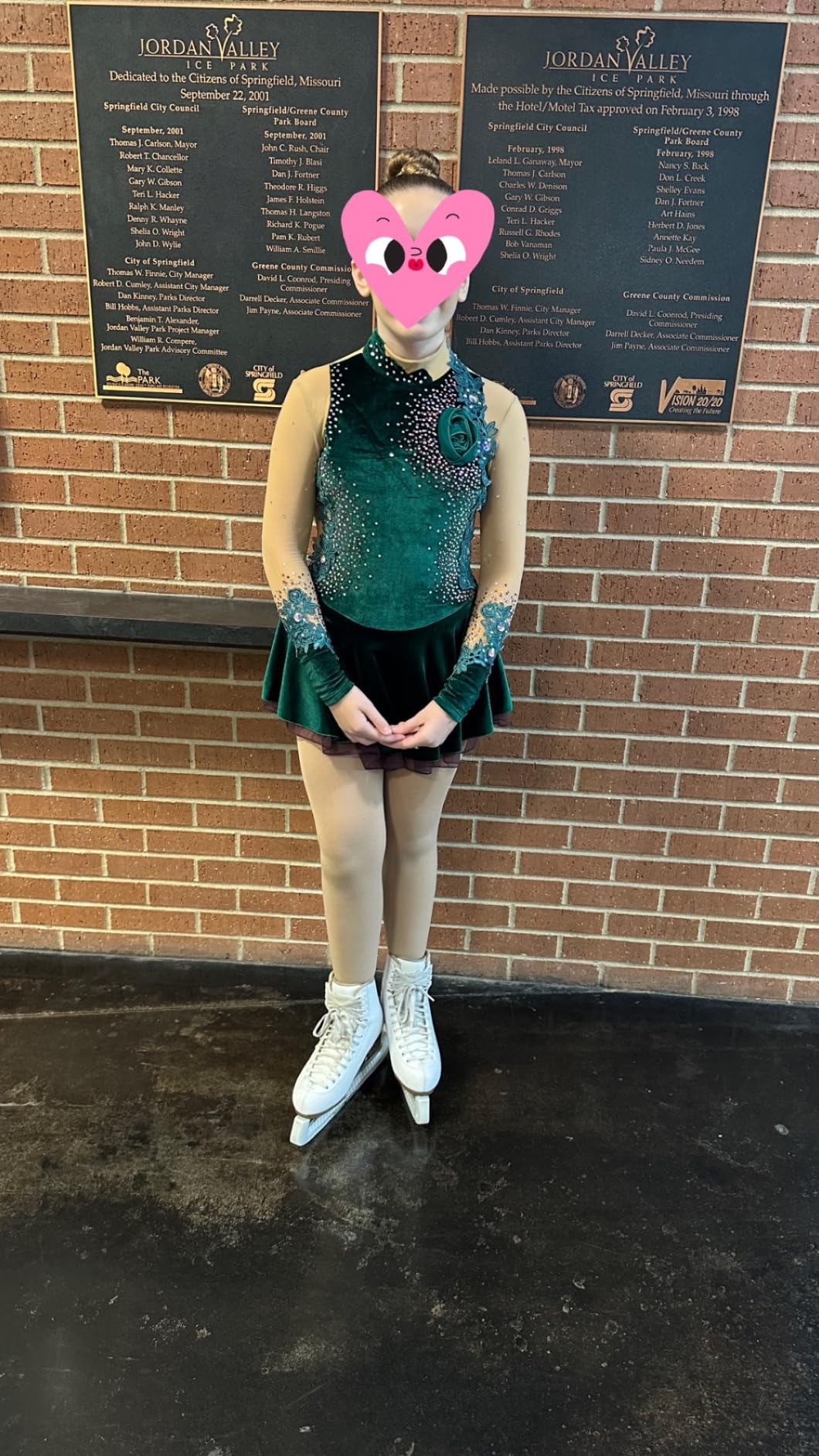 Women's Girls' Ice Skating Dress White Black Purple Velvet High Elasticity Competition Skating Wear Warm Handmade customer photo 1