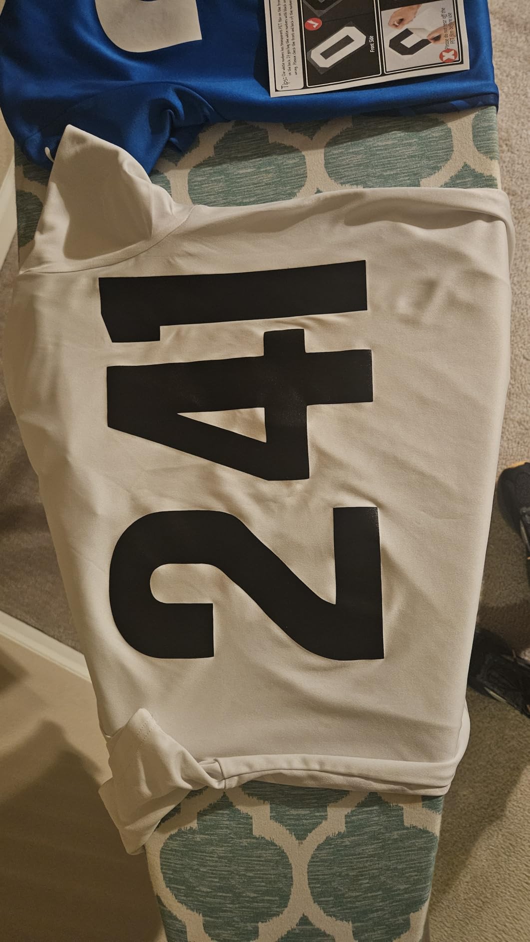Zonon 22 Pieces Iron on Numbers T Shirt Heat Transfer 0 to 9 Jersey Numbers for Team Uniform Sports(Black, White,8 Inch) customer photo 2