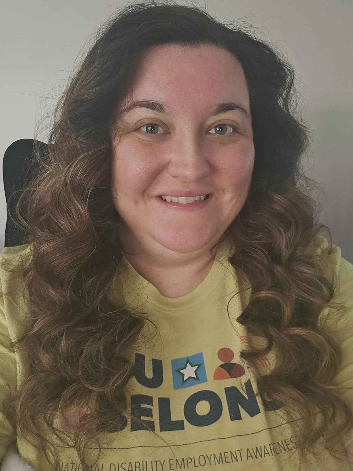 7 in 1 Curling Wand Set: Ohuhu Curling Iron Wand 7Pcs 0.35 to 1.25 Inch Interchangeable Ceramic Barrel Heat Protective Glove 2 Clips Dual Voltage Hair Curler Women Black customer photo 1