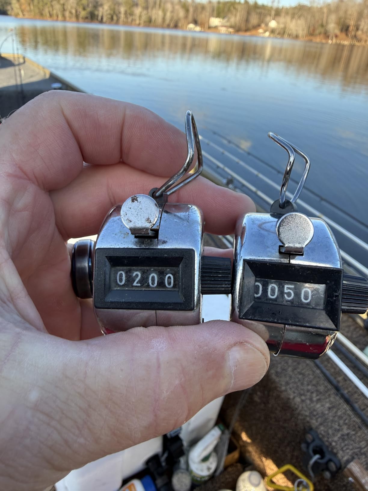 Tally Counter, 4-Digit Clicker Counter, Metal Hand Tally Counters Clicker Pitch Counter for Counting, Knitting, Coaching, Golf, Lap, Fishing customer photo 2