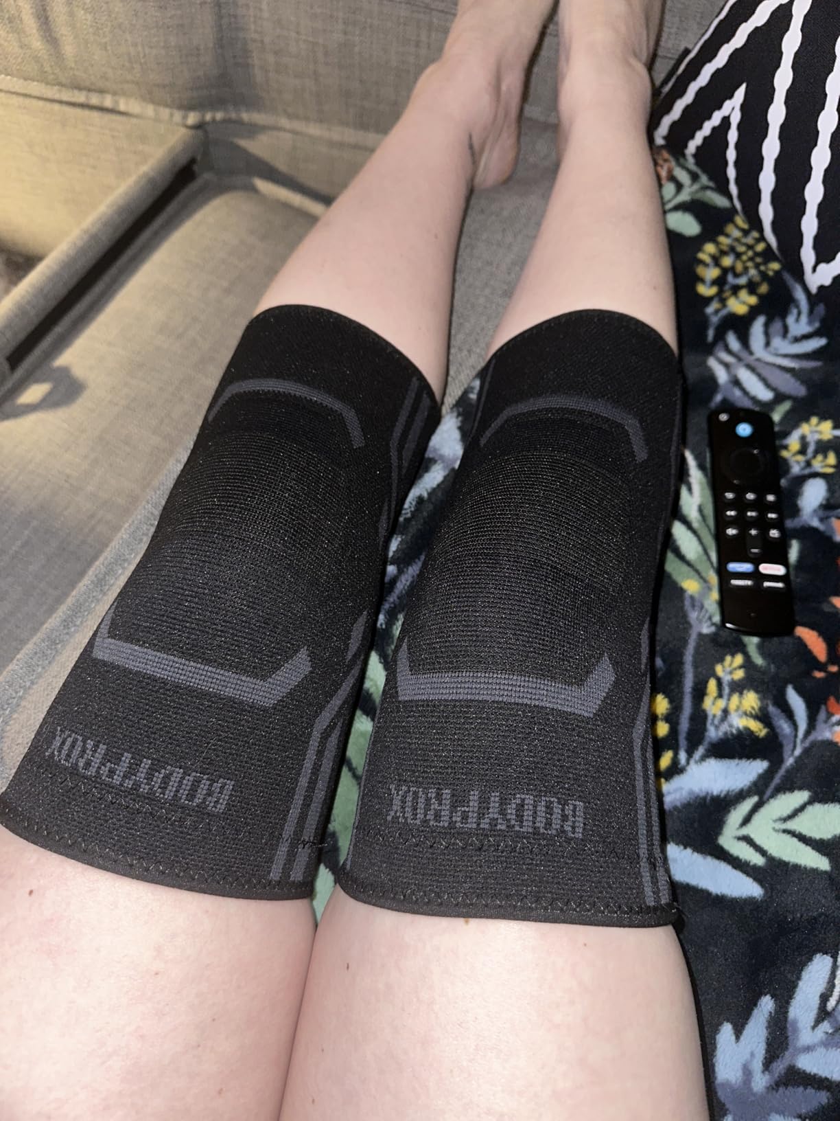 Bodyprox Knee Compression Sleeve for Men and Women (2 Pack), Knee Support Brace for Running and Work out customer photo 2