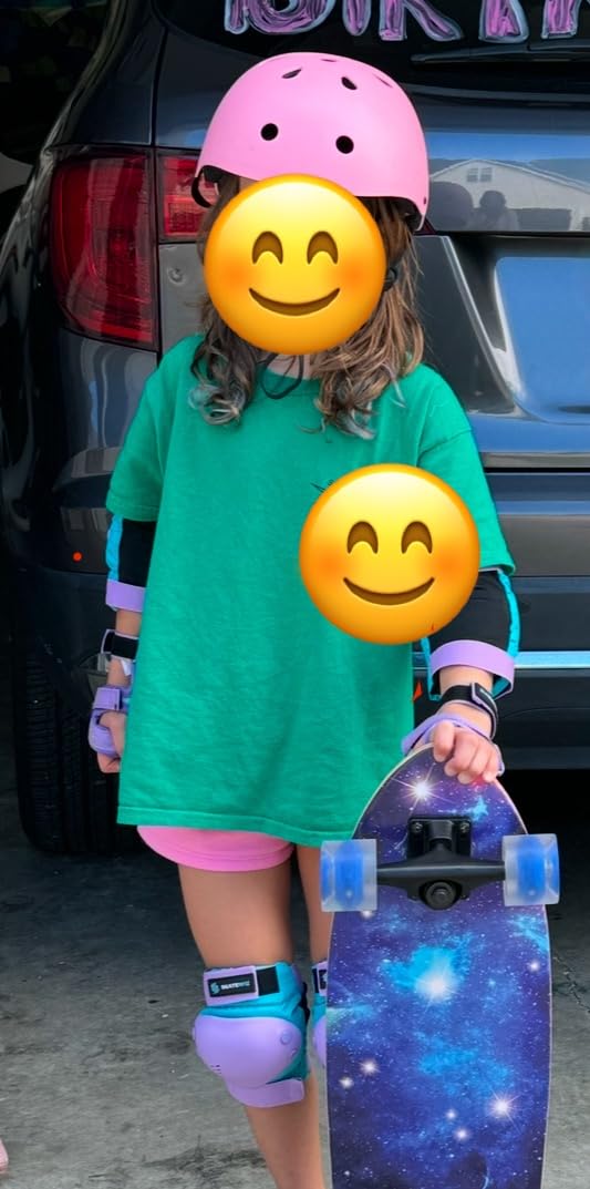 SKATEWIZ Skateboard Pads Protective Gear Set for Kids and Adults - Smash - Roller Skate Pads [6pc] with Wrist Guards - Skating Protective Gear - Roller Derby customer photo 2