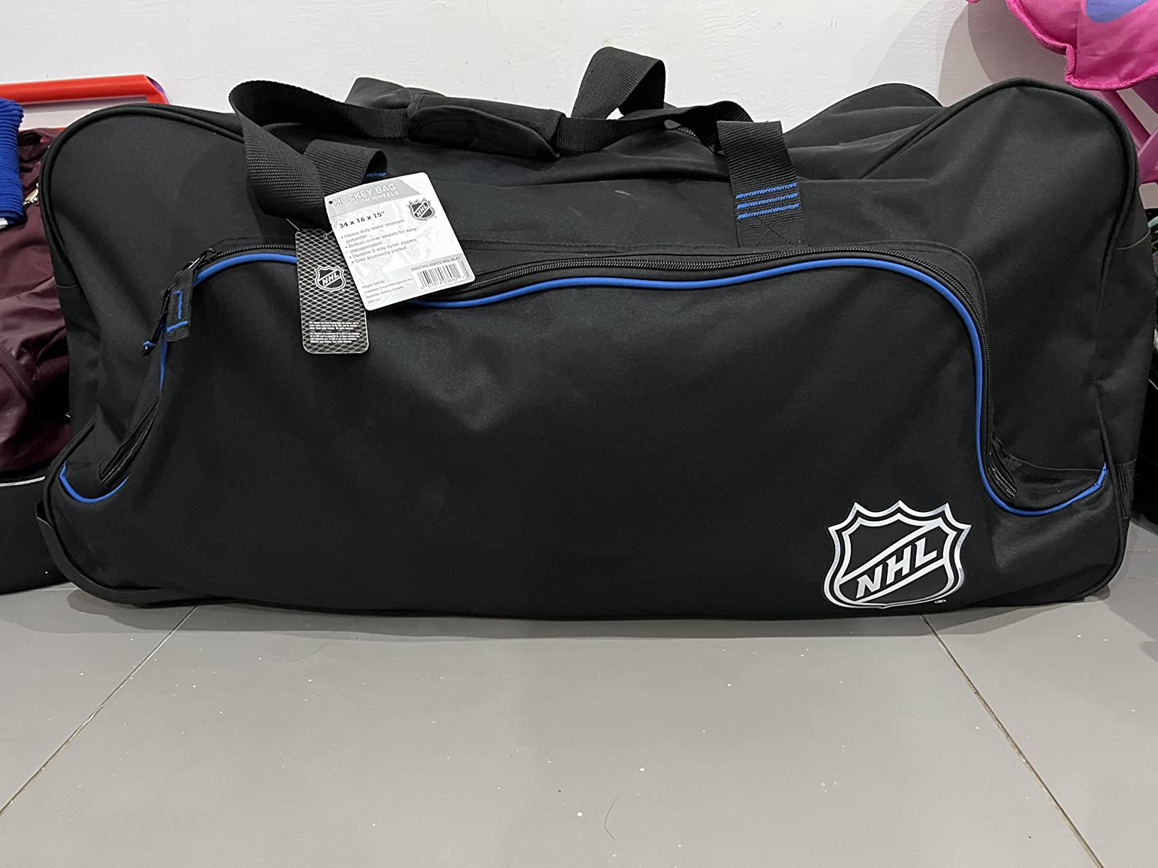 NHL National Hockey League 34-Inch Black Rolling Duffel Bag - Hockey Gear Bag with Wheels, Large Capacity Duffel Bag for Travel customer photo 1