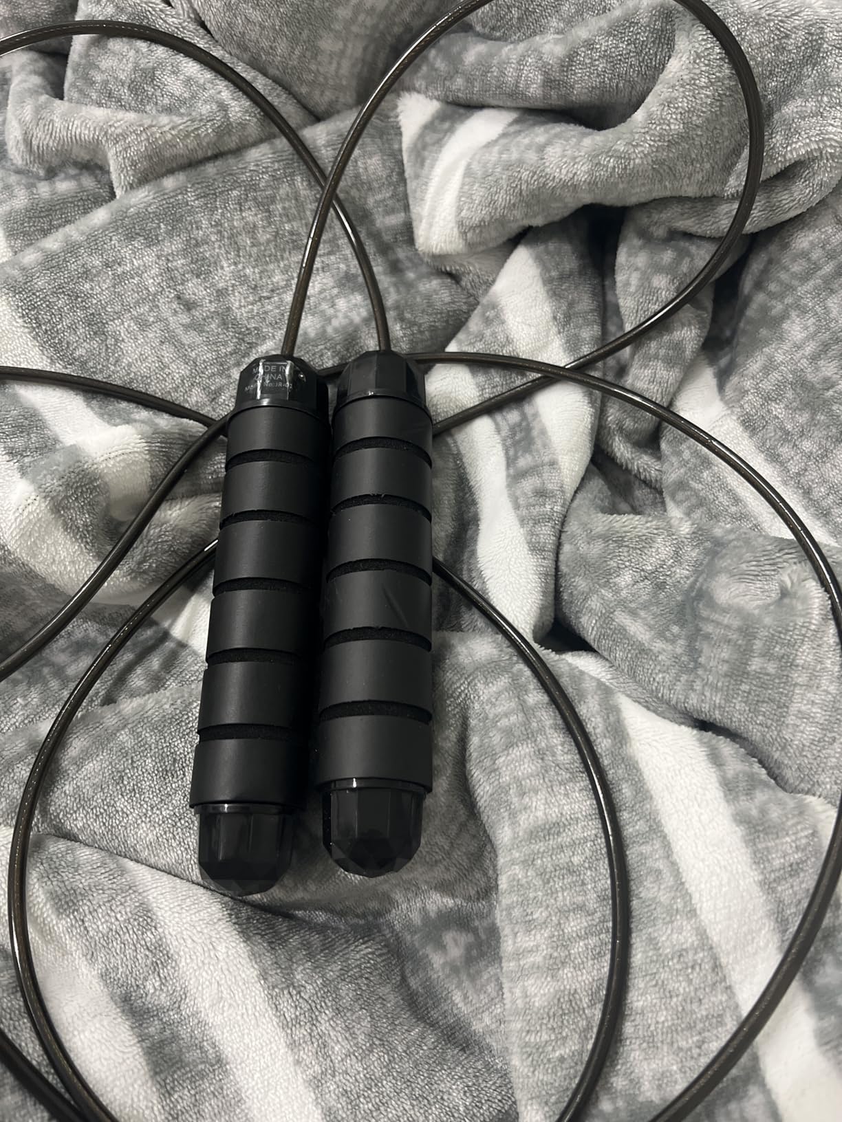 Jump Rope, Tangle-Free Rapid Speed Jumping Rope Cable with Ball Bearings for Women, Men & Kids, Adjustable Steel Jump Rope with Foam Handles for Home Gym Exercise Fitness Workout Equipment & Slim Body customer photo 2