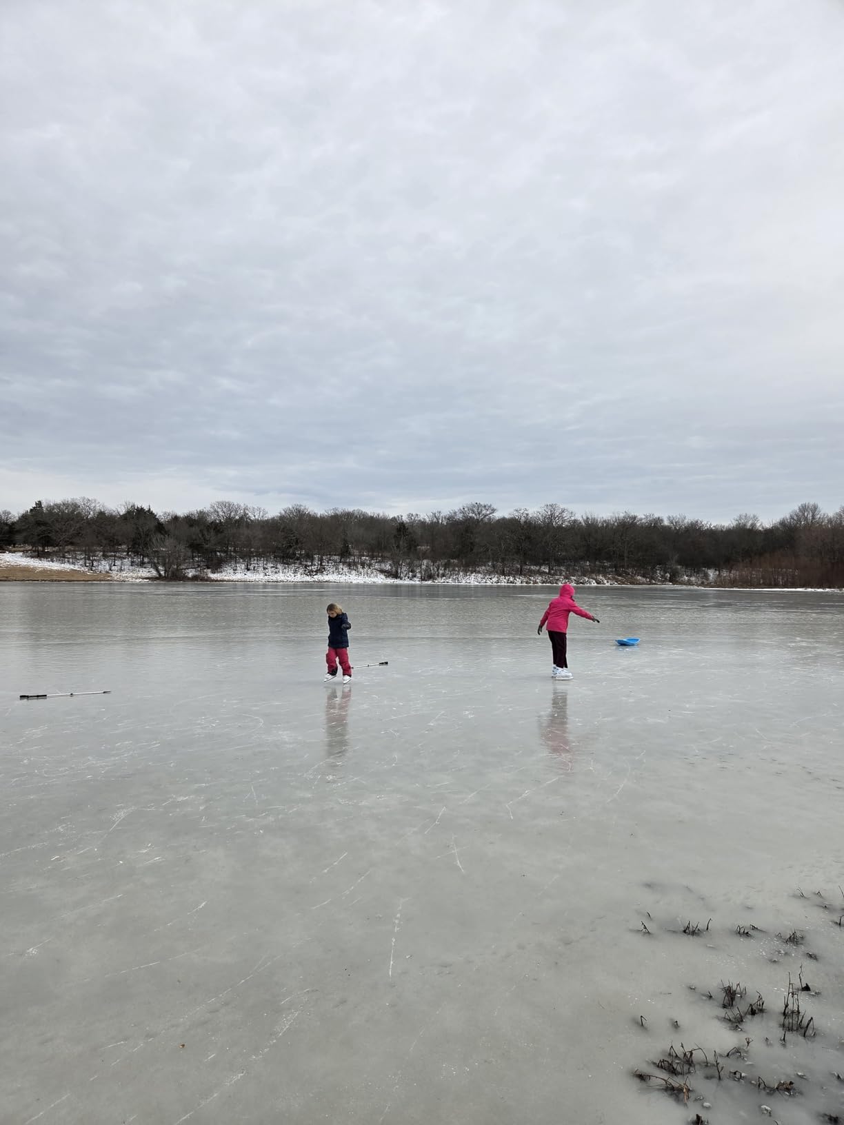 Lake Placid Summit Adjustable Youth Ice Skates customer photo 1