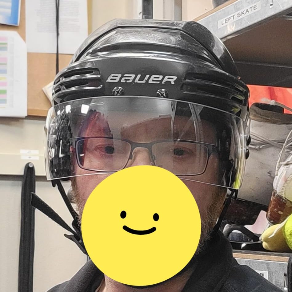 Ronin Hockey Visor with Anti Scratch Coating - Impact Resistant - Universal Helmet Fit - CE Certified customer photo 1