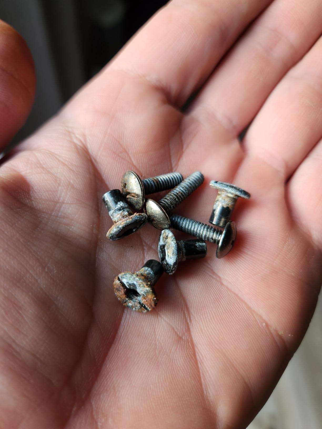 Ronin X Hockey Visor with Anti Fog and Anti Scratch Coating - Impact Resistant - Universal Helmet Fit with Premium Mounting Hardware Included - CE Certified customer photo 1