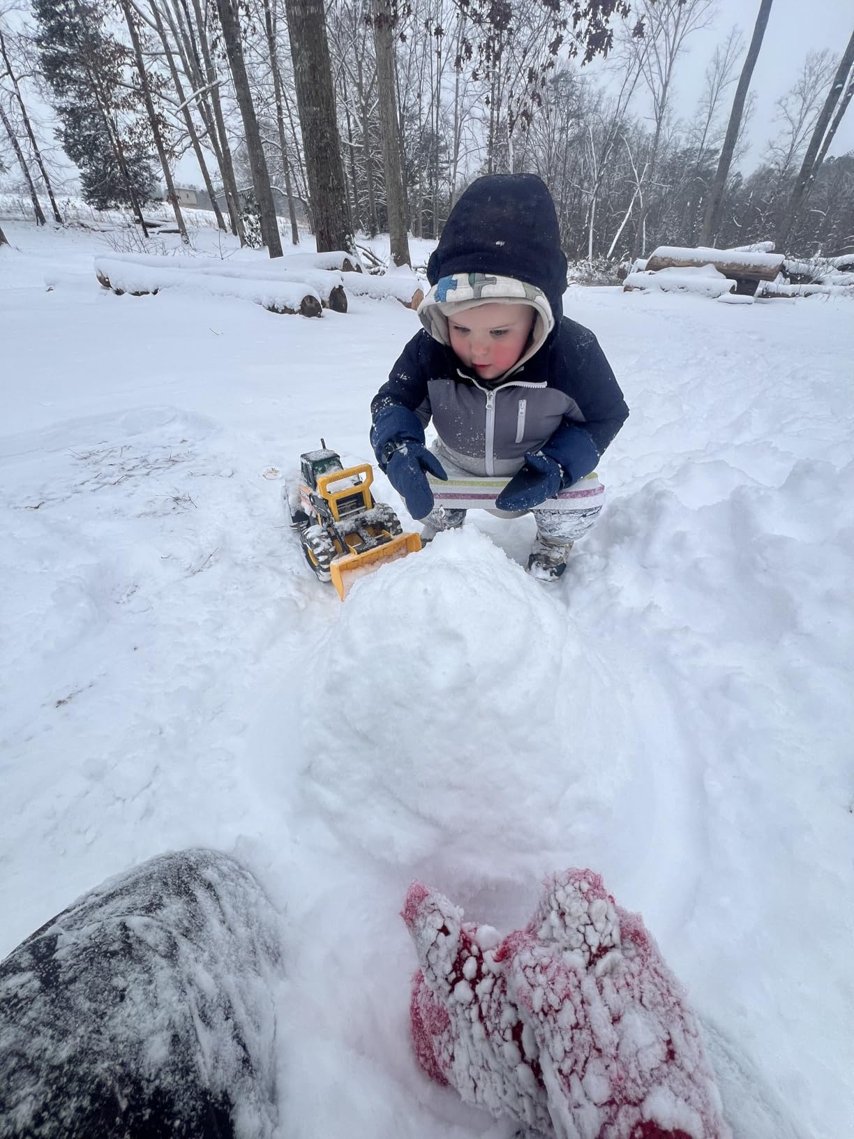 Sarfel 2 Pairs Toddler Gloves Waterproof Toddler Winter Mittens for Kids Snow Gloves Warm Baby Winter Mittens for Boys Girls customer photo 1