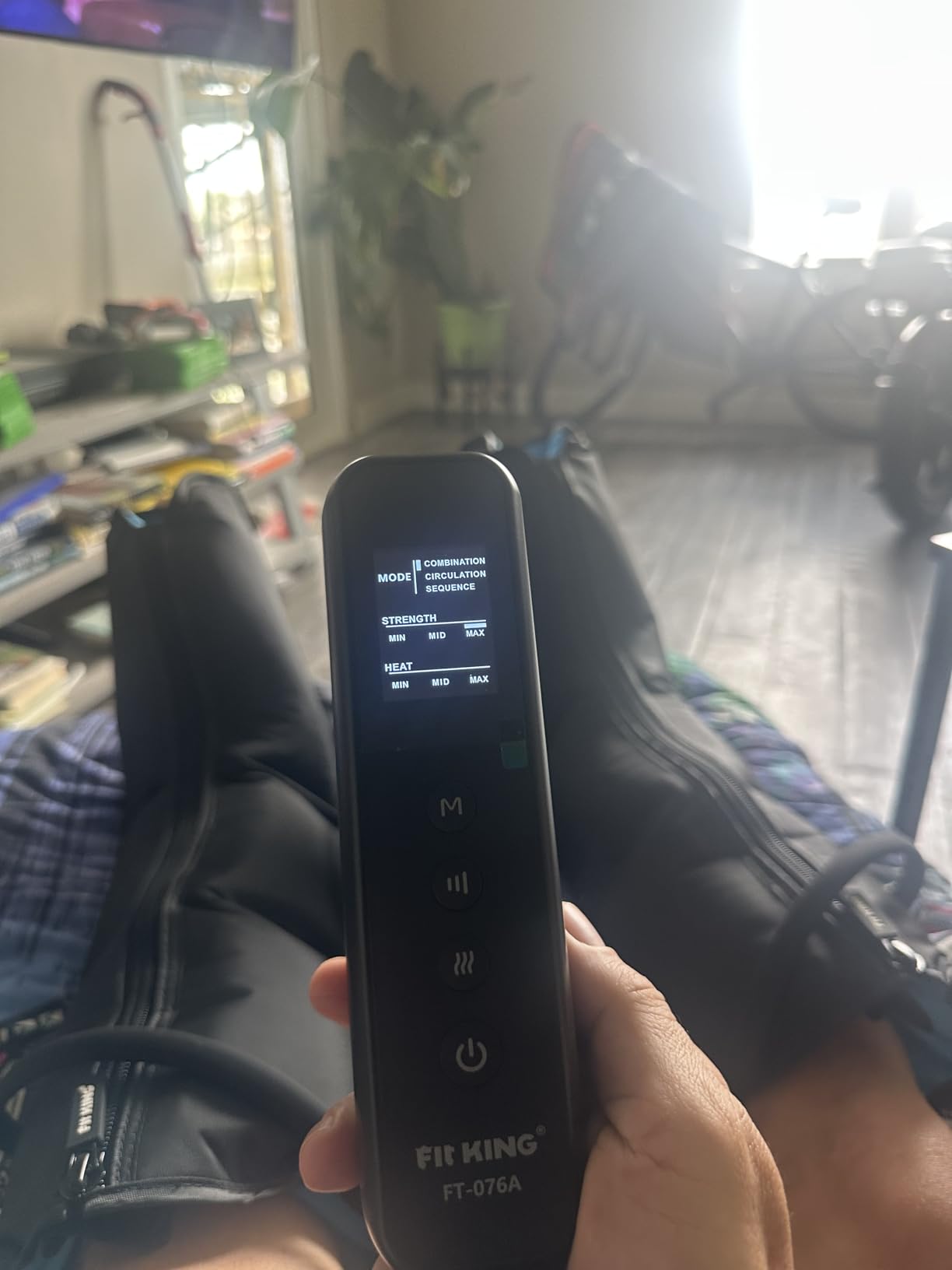 FIT KING Air Compression Leg Massager with Heat and Compression for Circulation and Pain Relief, Full Leg & Foot Massager for Swelling Edema RLS with Pressure Sensor LCD Display for Dad Mom Wife customer photo 2