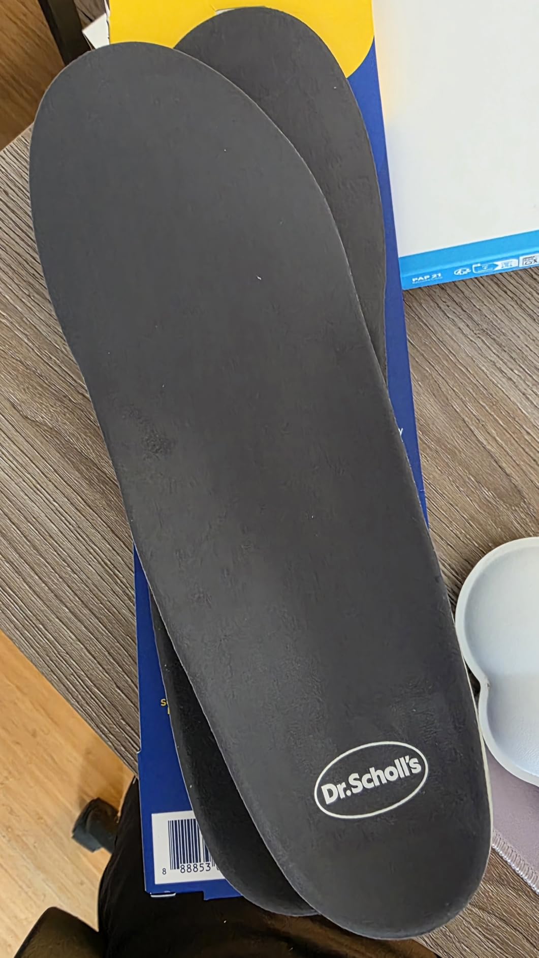 Dr. Scholl's Flat Feet Support Insoles for Men, Size 8-14: Immediately Relieve Discomfort, Cradle Feet & Improve Ankle Alignment, Due to Overpronation, Low & Fallen Arches, Reduces Lower Body Stress customer photo 2