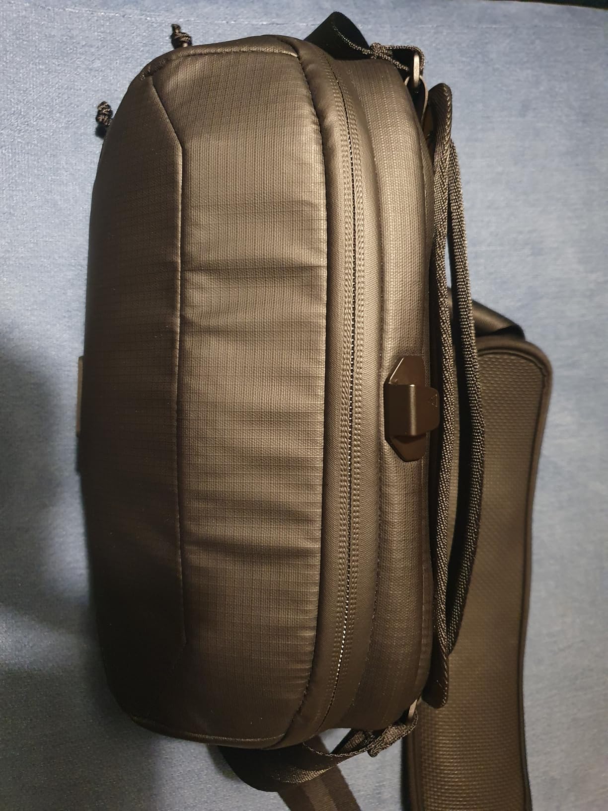 NOMATIC McKinnon Camera Sling 8L: Versatile Camera Bag for Photographers with Quick Access, Secure Storage for Mirrorless or DSLR Camera customer photo 2