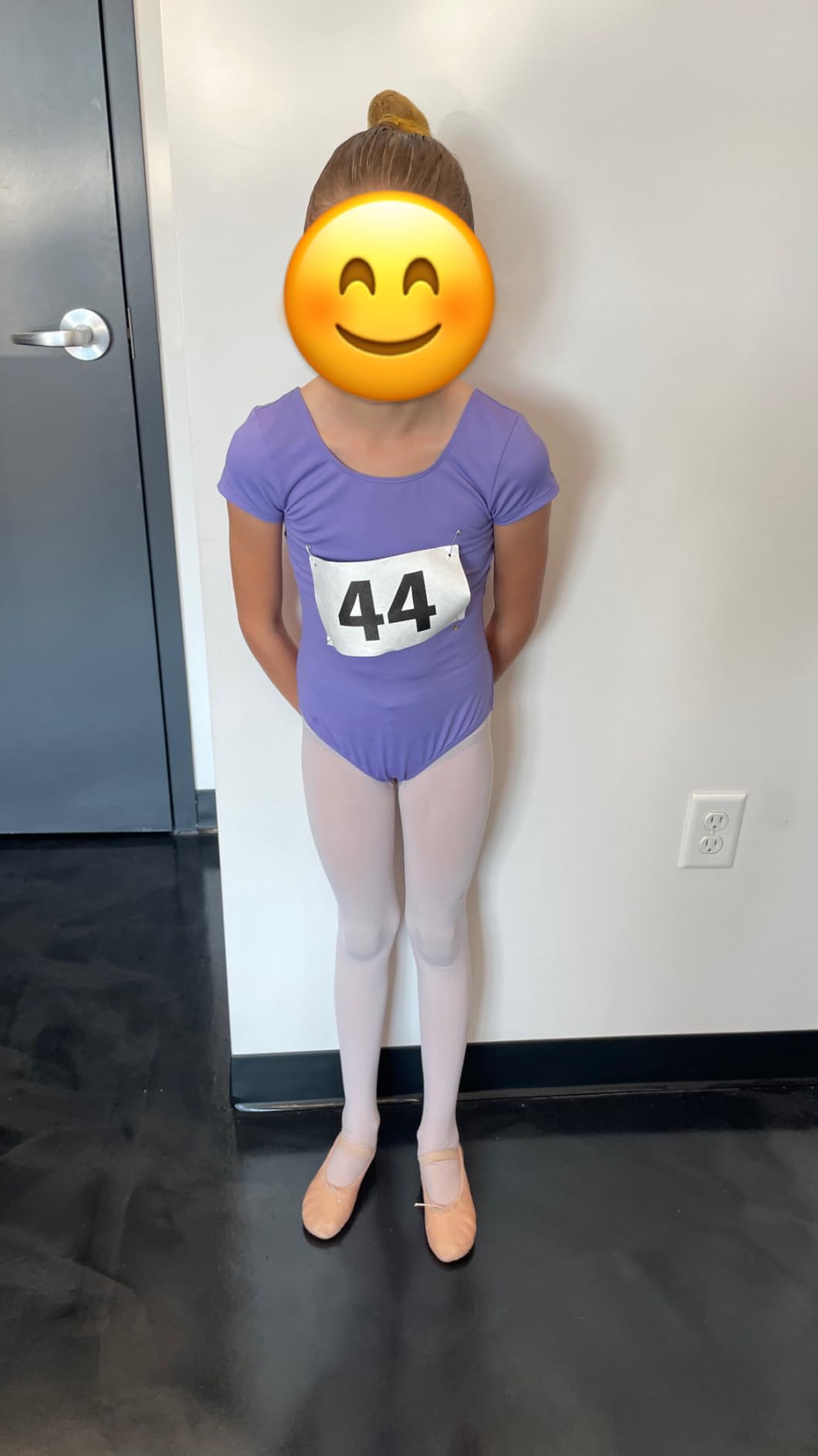 Fandamei Hair Accessories Set: 20PCS Mesh Hair Nets Invisible and 40PCS U Shaped Hair Pins for Women, Girls, Ballet Bun Maker & Dance (Hair Nets- 20 inch(50cm), Hair Pins- 2.4 inch(6cm)), Brown customer photo 1