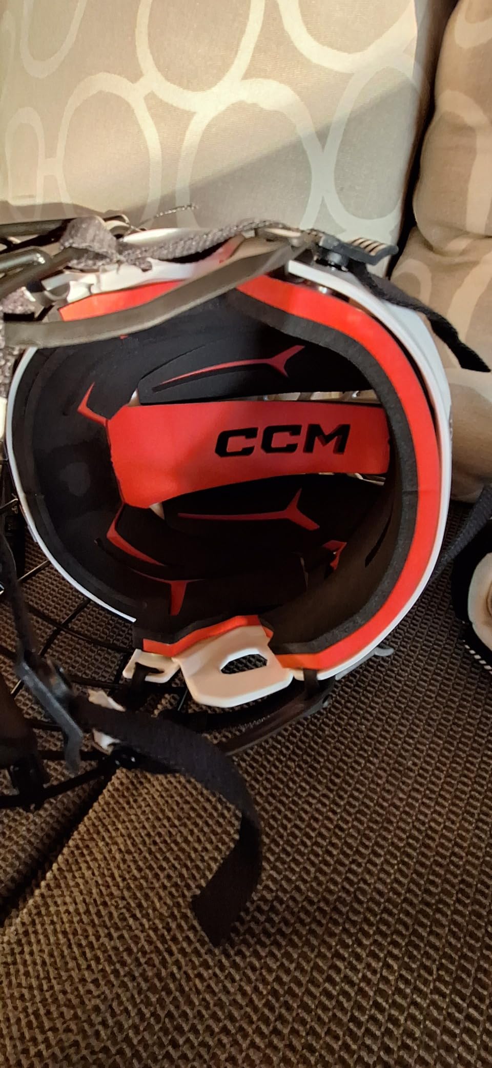 CCM Tacks 70 Hockey Helmet Combo with Cage, Senior customer photo 4
