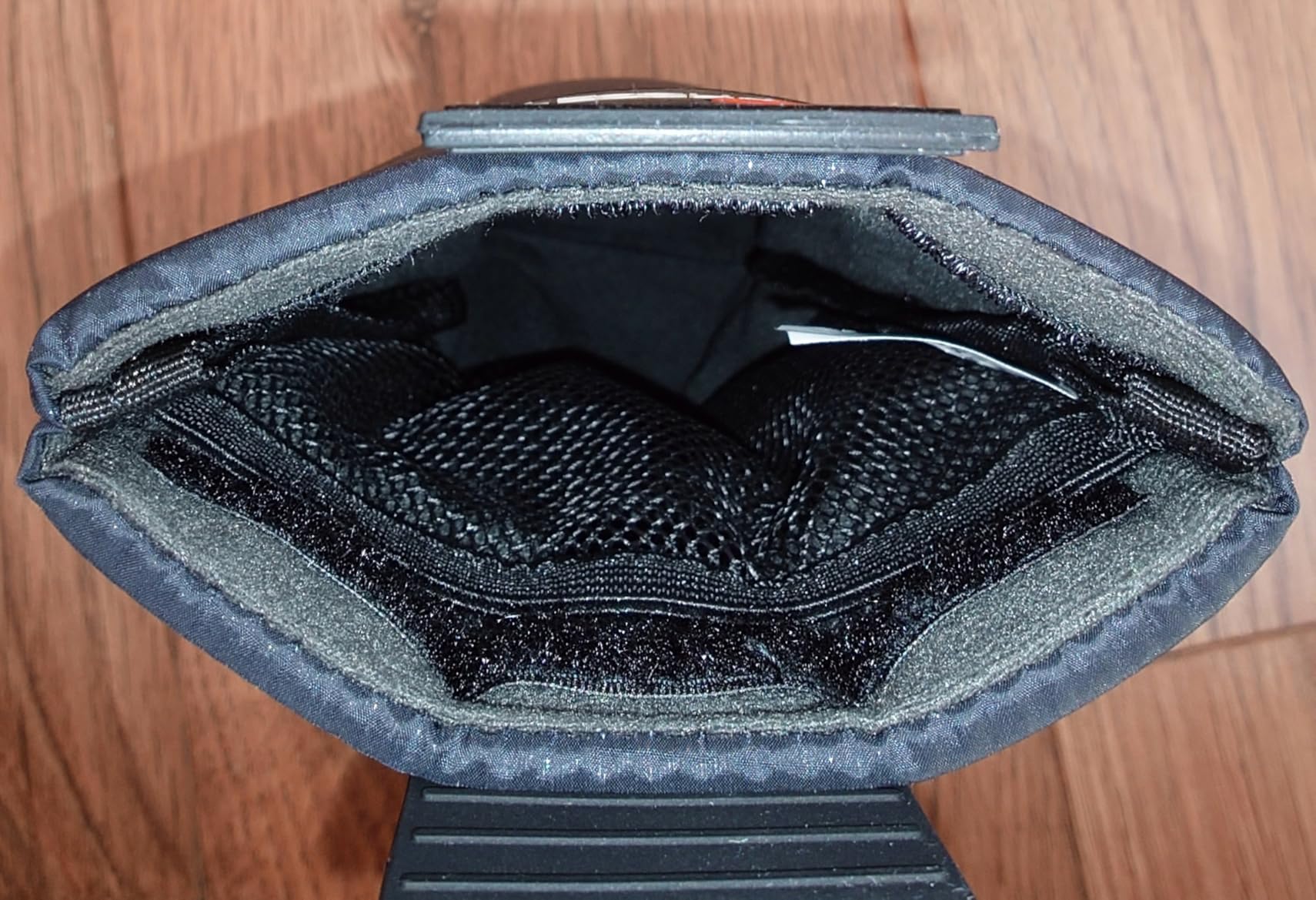 PHOOZY XP3 Thermal Phone Case with Patented Chromium Barrier - Insulated Pouch Extends Battery Life 4X in Hot Weather - Military-Grade Protection for Outdoor Adventures - Large Black customer photo 2