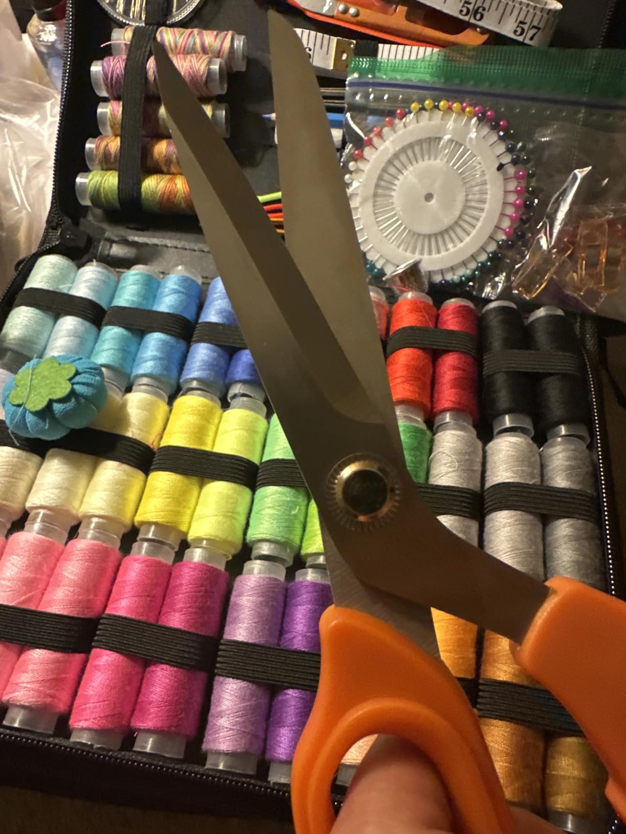 Sewing Kit for Adults,Maxfanay Needle and Thread Kit for Sewing,Professional Sewing Supplies Accessories with Tailor Scissors,43XL Thread,30 Needles,Yarn Snips and More for Travel Home Beginners customer photo 2