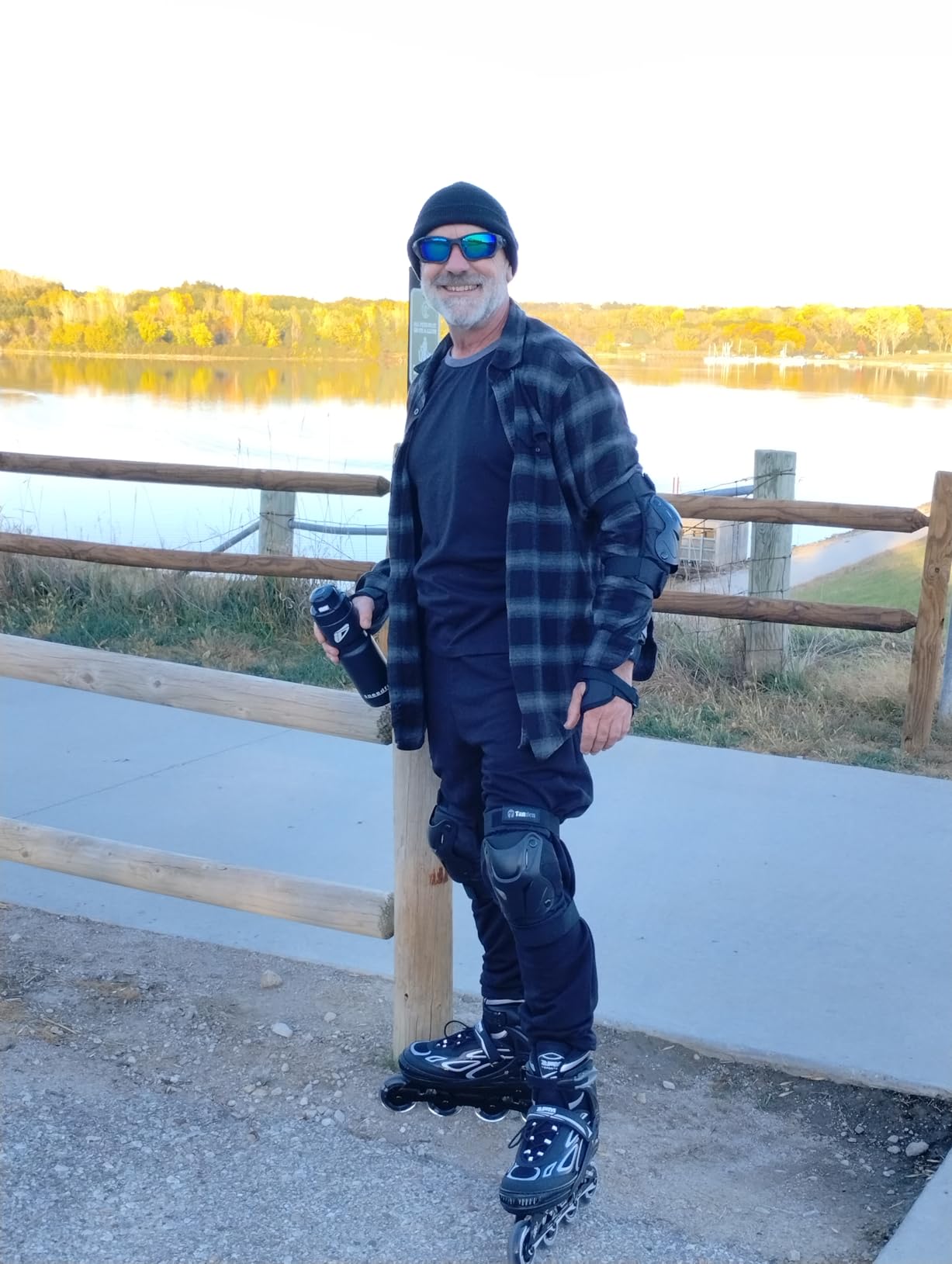 Skating Protective Gear Knee and Elbow Pads Wrist Guards for Roller Skating Skateboarding, Skate Pads Adult Knee Pads customer photo 2