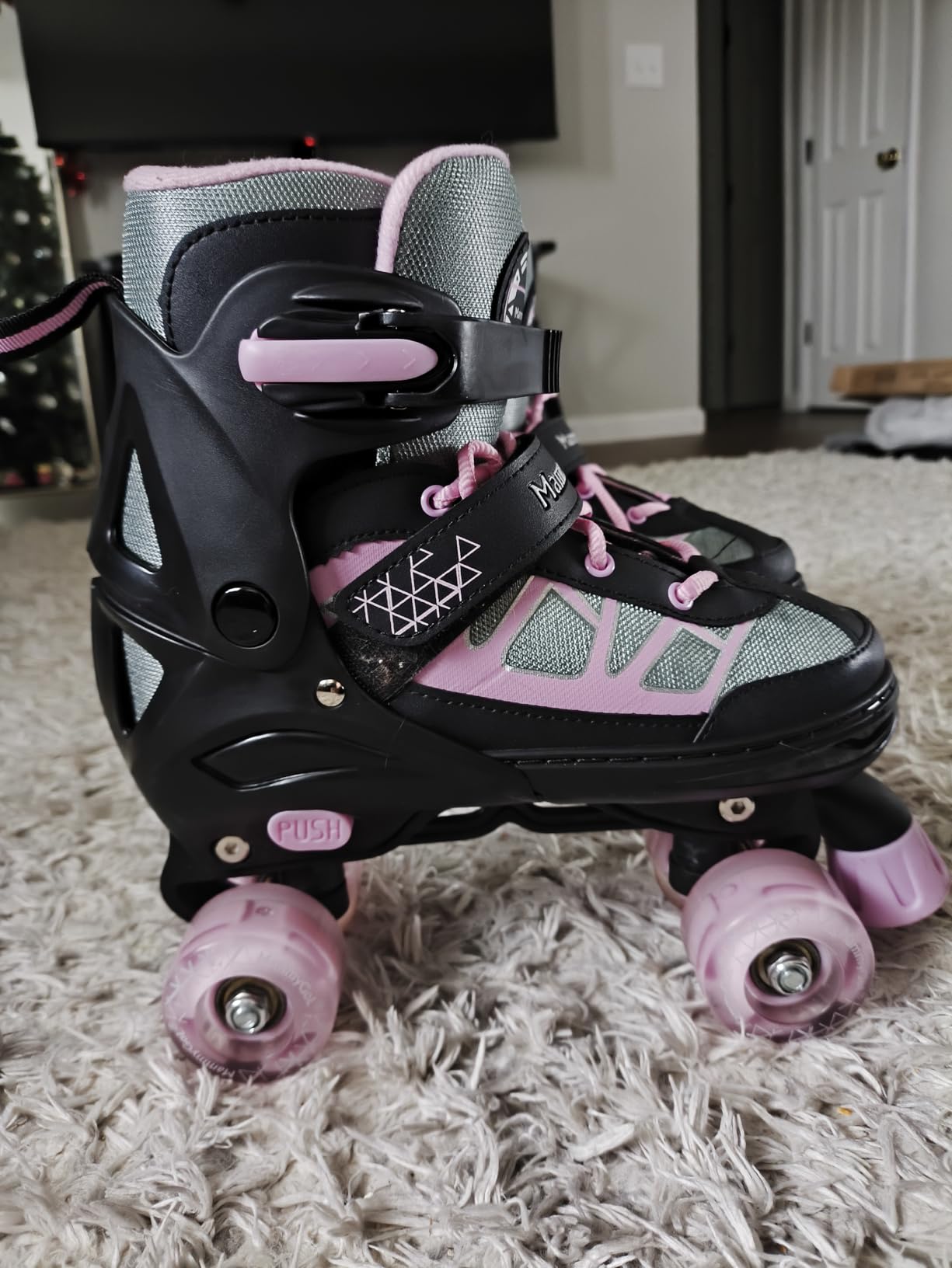 MammyGol Roller Skates for Kids Boys Girls, Adjustable Quad Skates with Light Up Wheels for Toddler Little Kids Ages 6-12, Beginners Outdoor Sports customer photo 2