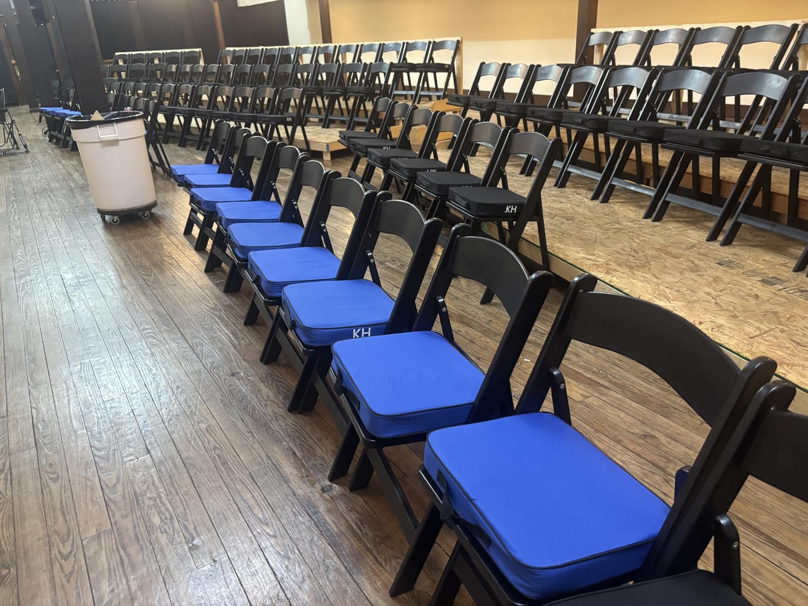 Indoor&Outdoor Chair Cushions, Stadium Seat Cushions for Bleachers, Boat Canoe Kayak Seat, Best for Camping, Bleachers, Sports Events customer photo 1