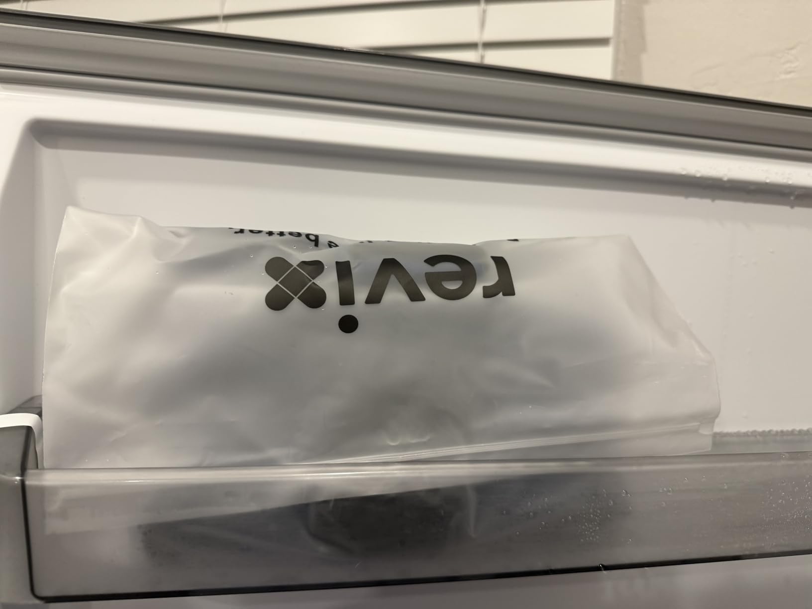 REVIX Large Ice Packs Wrap for Hip, Knee, Leg, Shoulder, Back, Reusable Gel Cold Pack for Injuries, Joint and Muscle Discomfort Relief, Black customer photo 2