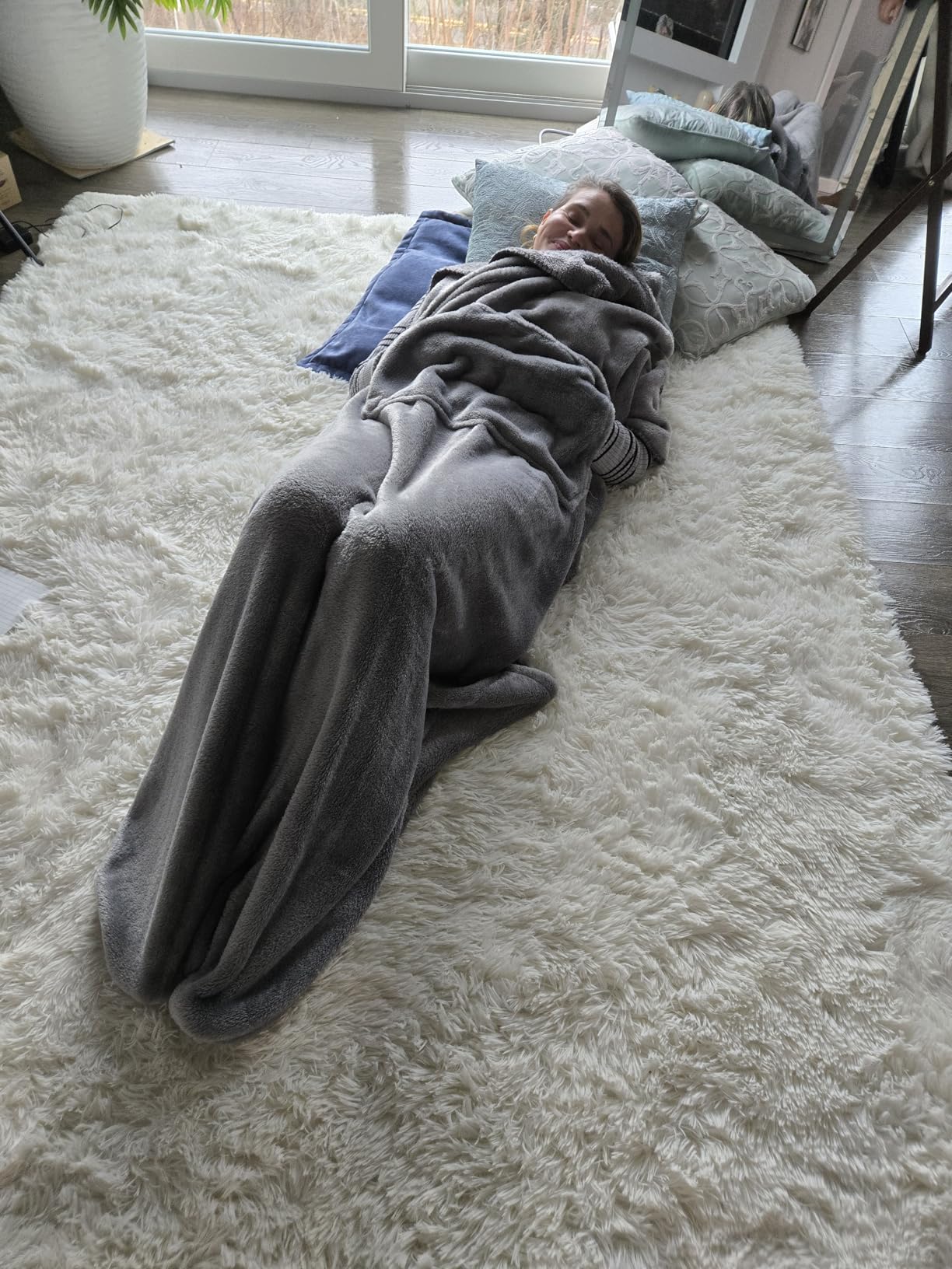 EzrAllora Fleece Lightweight Foot Pocket Blanket -Patent Pending- Gamer Gift for Men Who Have Everything - Gifts for Men Who Wants Nothing and Elderly Dads customer photo 2
