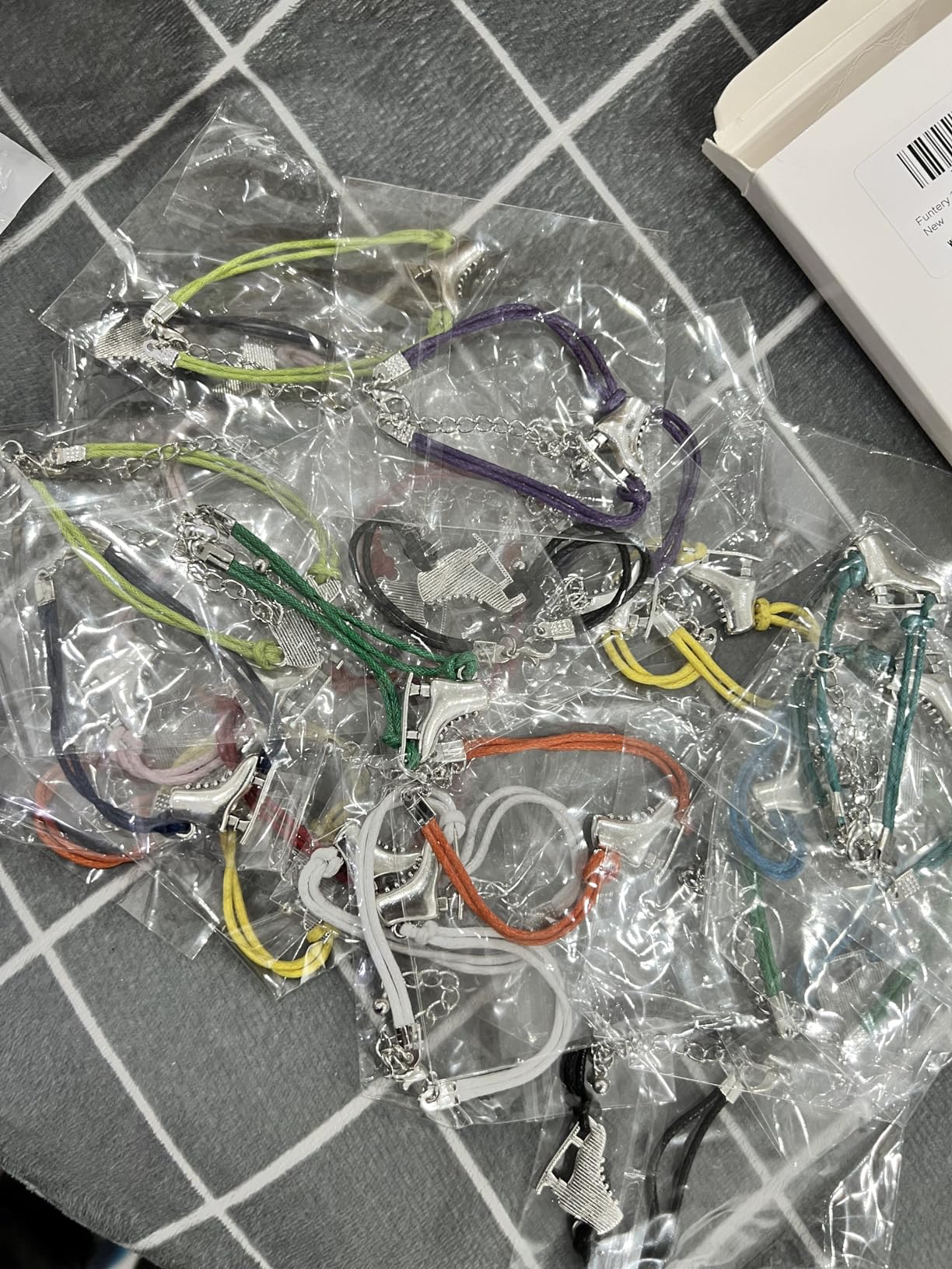 Funtery 24 Pcs Ice Skating Party Favors Colorful Ice Skating Bracelet Skater Birthday Gifts Sports Goodie Items Bulk for Women Men Skater Lover customer photo 1
