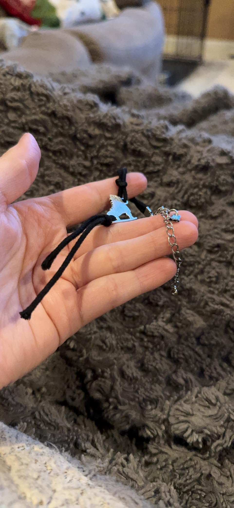 Funtery 24 Pcs Ice Skating Party Favors Colorful Ice Skating Bracelet Skater Birthday Gifts Sports Goodie Items Bulk for Women Men Skater Lover customer photo 2