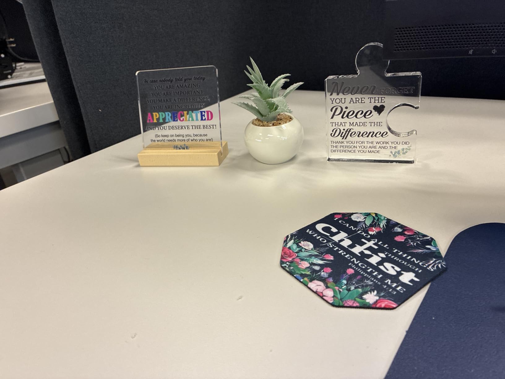 Thank You Coach Gifts for Women Men, Appreciation Gift for Coach Trainer Clear Acrylic Desk Decor Decorative Sign for Home Office, 4 x 4 Inches customer photo 1