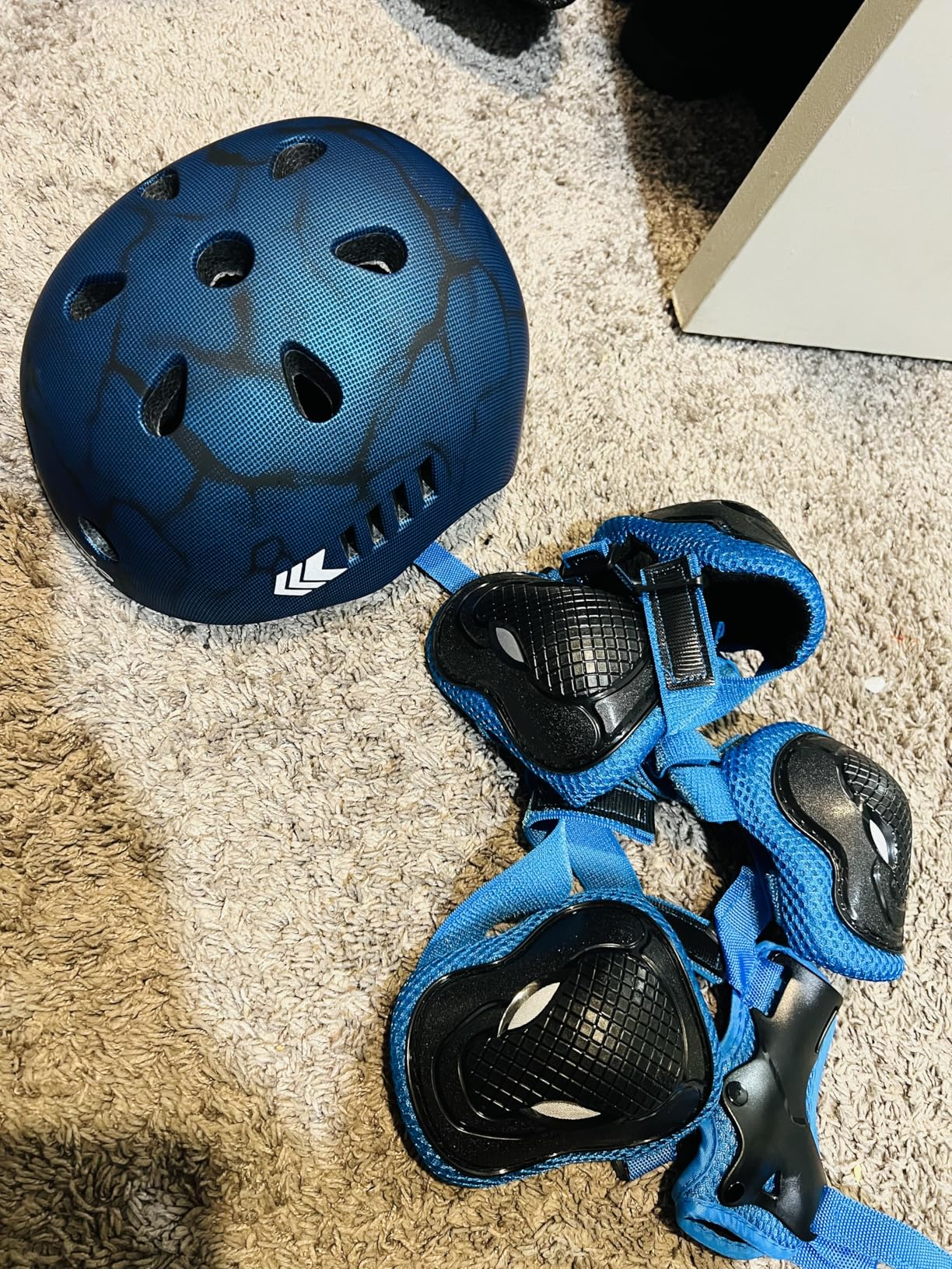 KAMUGO Kids Bike Helmet Set - Toddler Helmet for Ages 2-8 with Sports Protective Gear Knee Elbow Wrist Pads customer photo 1