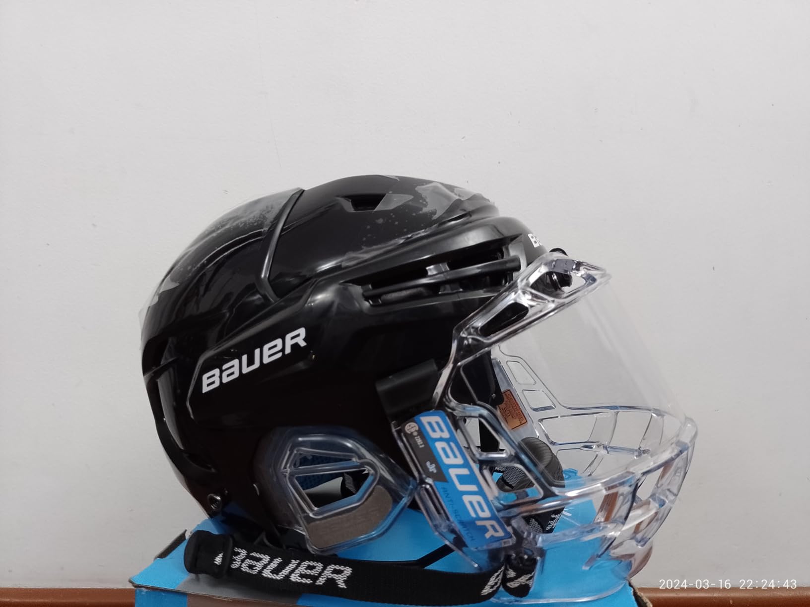 Bauer Re-Akt 65 Senior Hockey Helmet customer photo 1