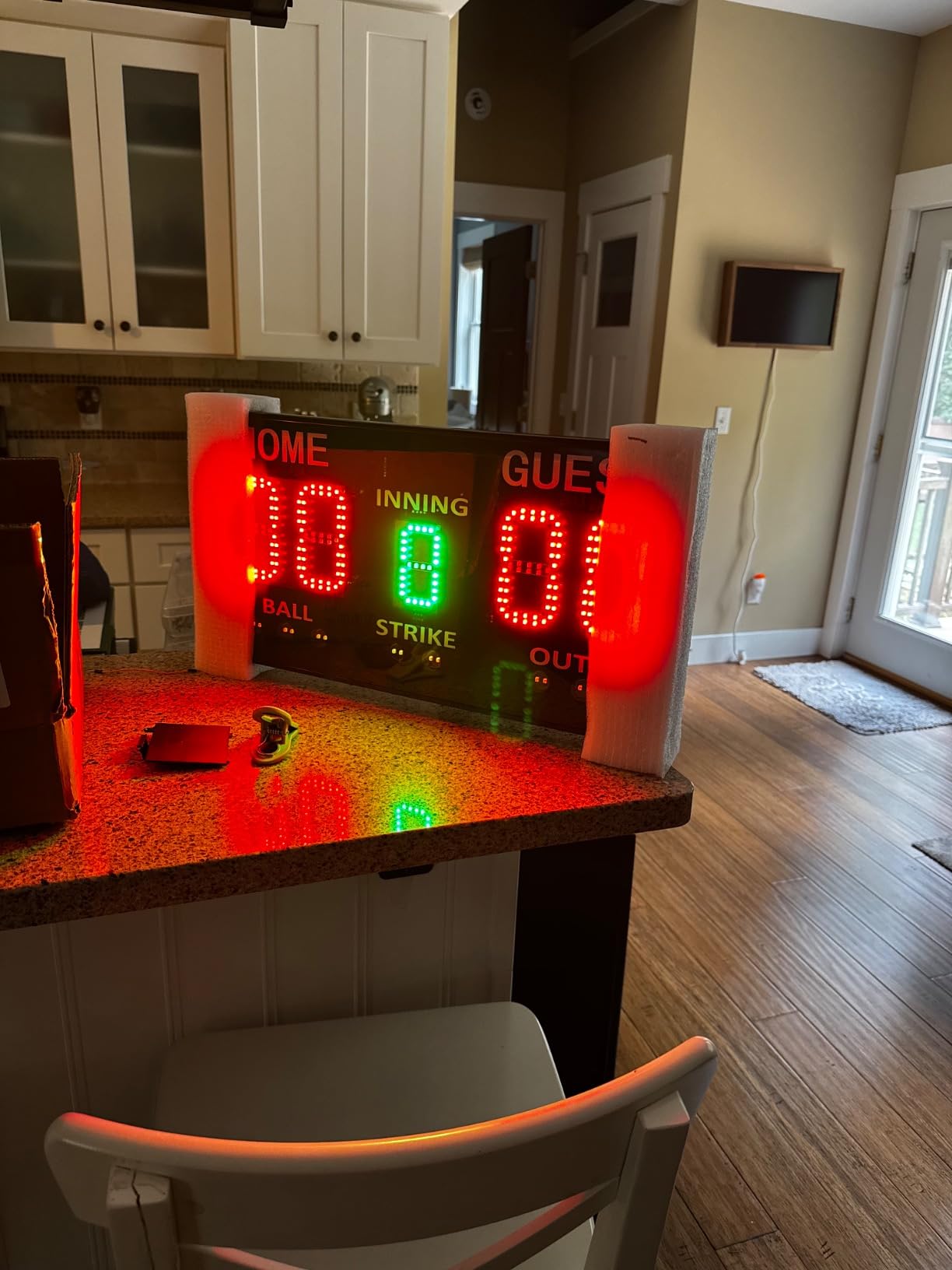 YZ LED Baseball/Softball Scoreboard for Fence, High-Light Digital Scoreboard with Remote, Rechargeable Wireless Electronic Baseball Scoreboard customer photo 1