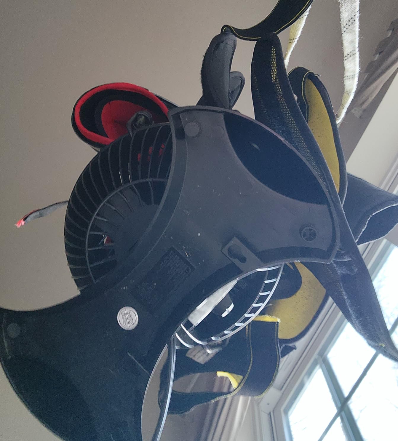 TUYUU Portable Hockey Drying Rack 5 Hooks, Heavy Duty Hockey Gear Drying Rack & Sports Equipment Organizer, Travel Hanging Drying Rack Strap for Camping, Unique Hockey Gifts for Youth & Men customer photo 1