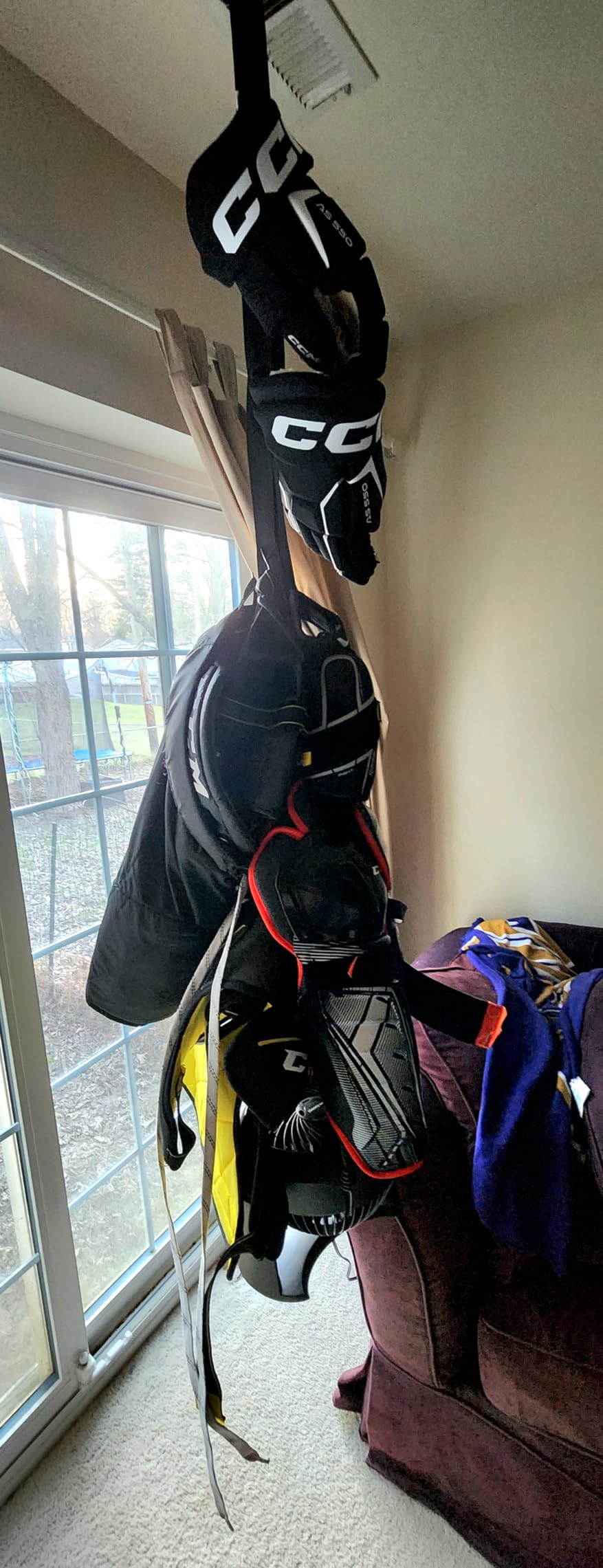 TUYUU Portable Hockey Drying Rack 5 Hooks, Heavy Duty Hockey Gear Drying Rack & Sports Equipment Organizer, Travel Hanging Drying Rack Strap for Camping, Unique Hockey Gifts for Youth & Men customer photo 2