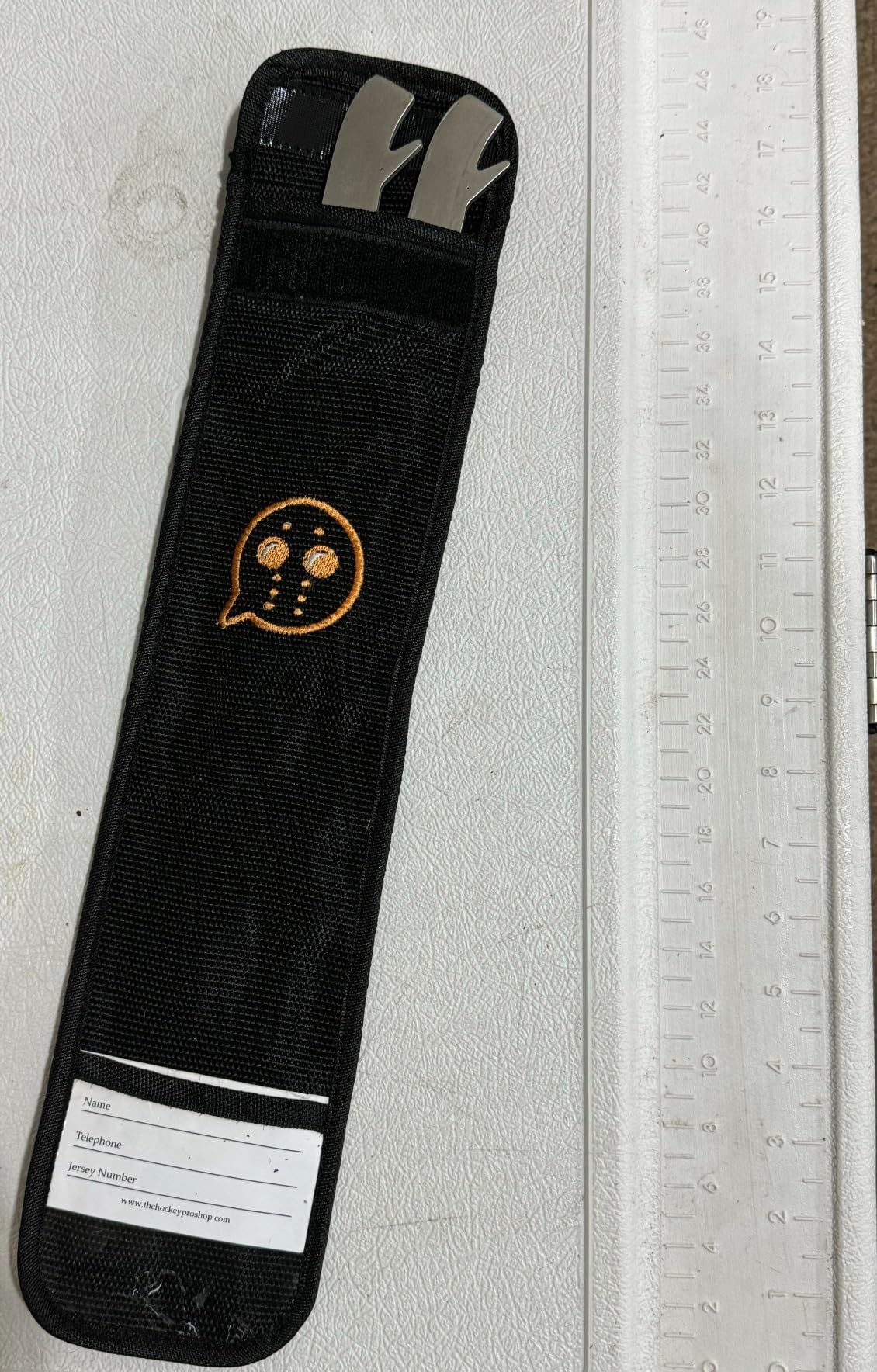 Hockey Pro Shop Skate Blade Pouch - Holds 1 Set of Ice Hockey Blades customer photo 1