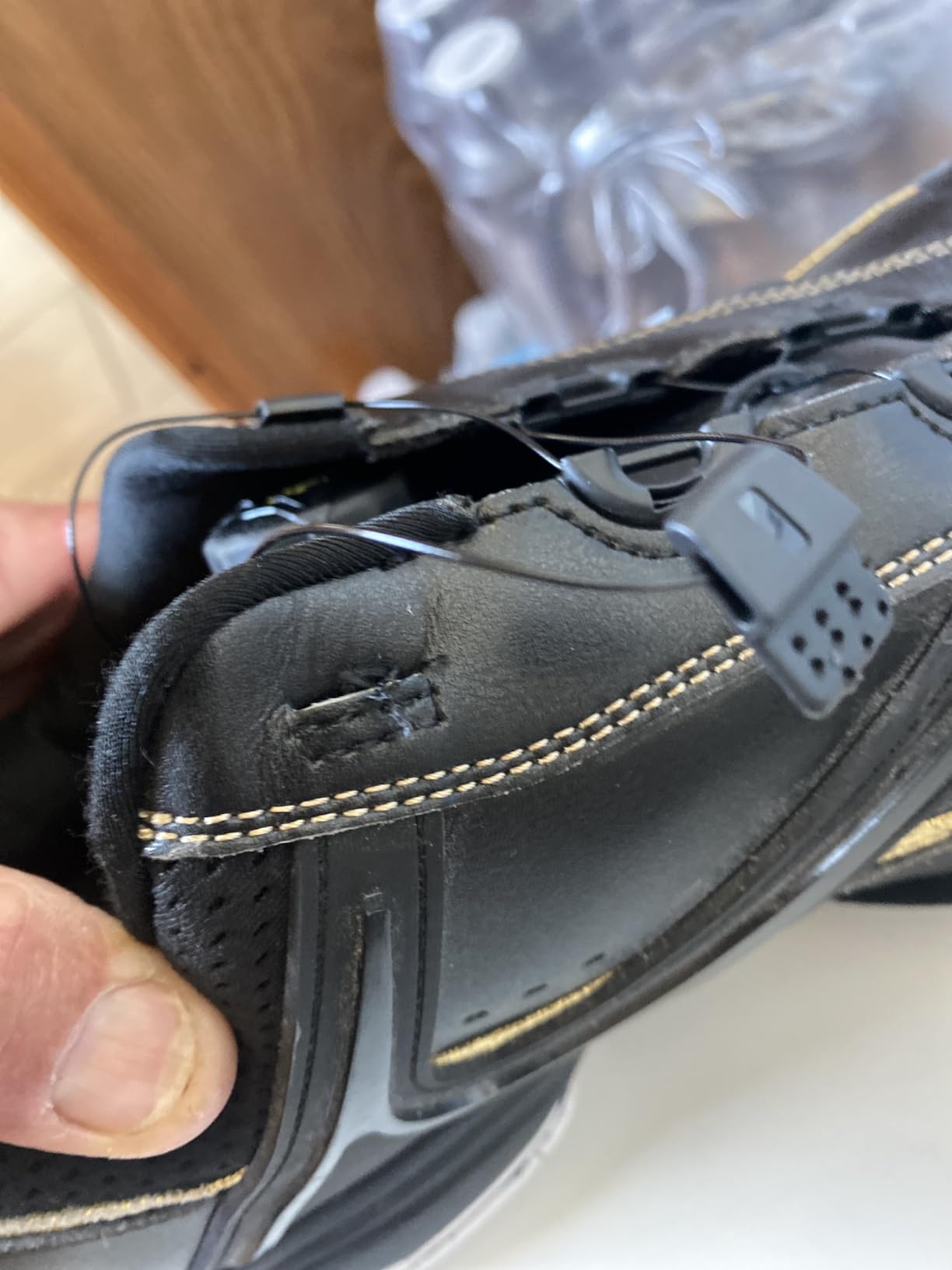 ELITE Alien Men's Bowling Shoes | Right-Handed | Performance Bowling Footwear | Includes Interchangeable Soles and Heels customer photo 1