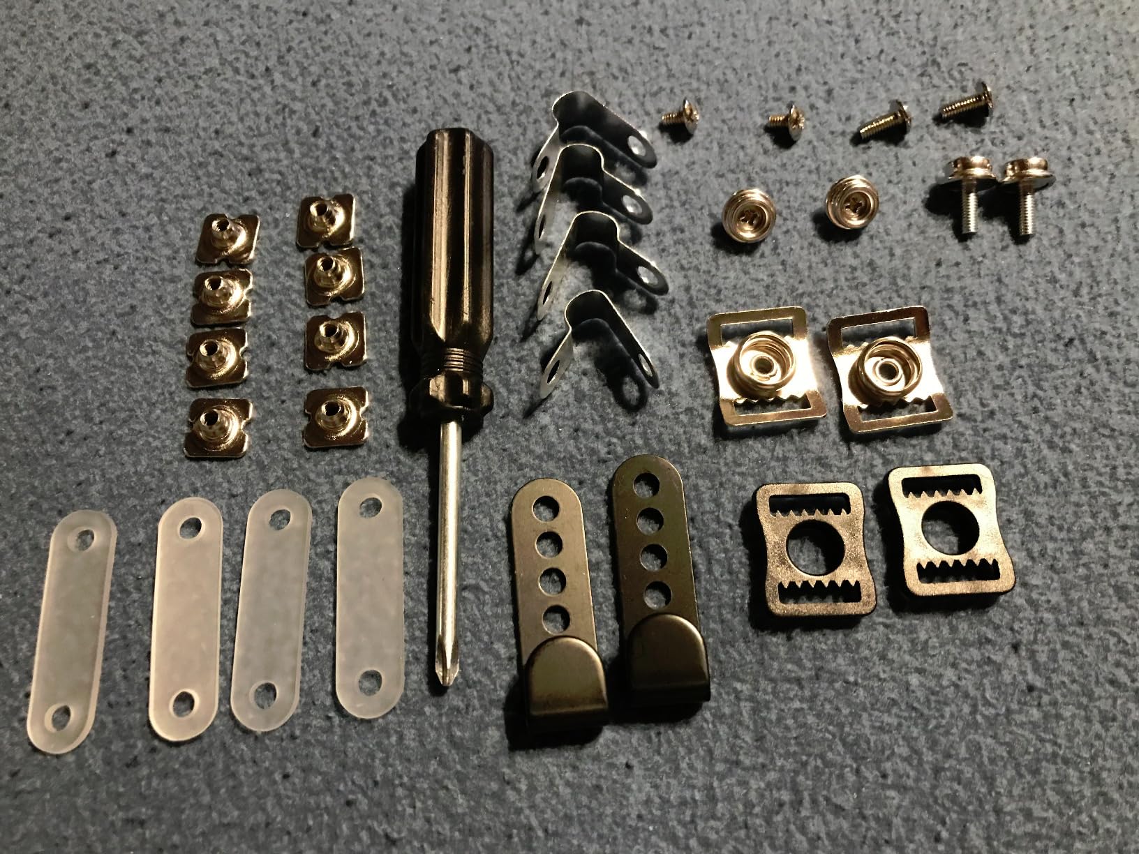 31 Pcs Football Helmet Repair Kit, Hockey Helmet Replacement Parts, Metal J Clips Visor Clips Screw Nuts with 1 Pcs Screwdriver, Chin Strap Adapter for Hockey, Baseball, Softball Helm customer photo 2