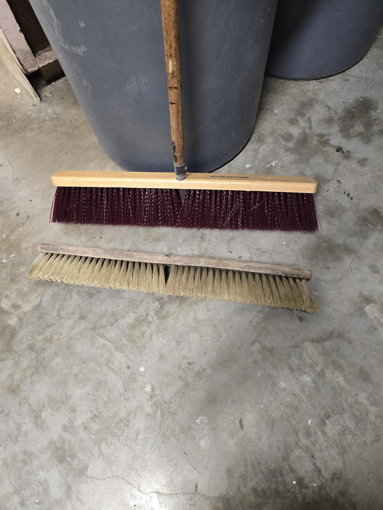 PRO SOURCE Heavy Duty Rough-Surface Push Broom Head with Threaded Block: 18