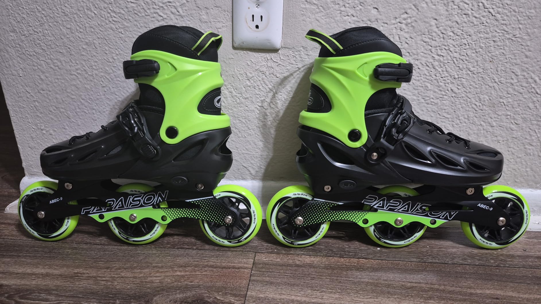 PAPAISON Adult Adjustable Inline Skates for Men Women with 3 100mm Wheels, Outdoor Blades Female Male Fitness Speed Racing Skates customer photo 2