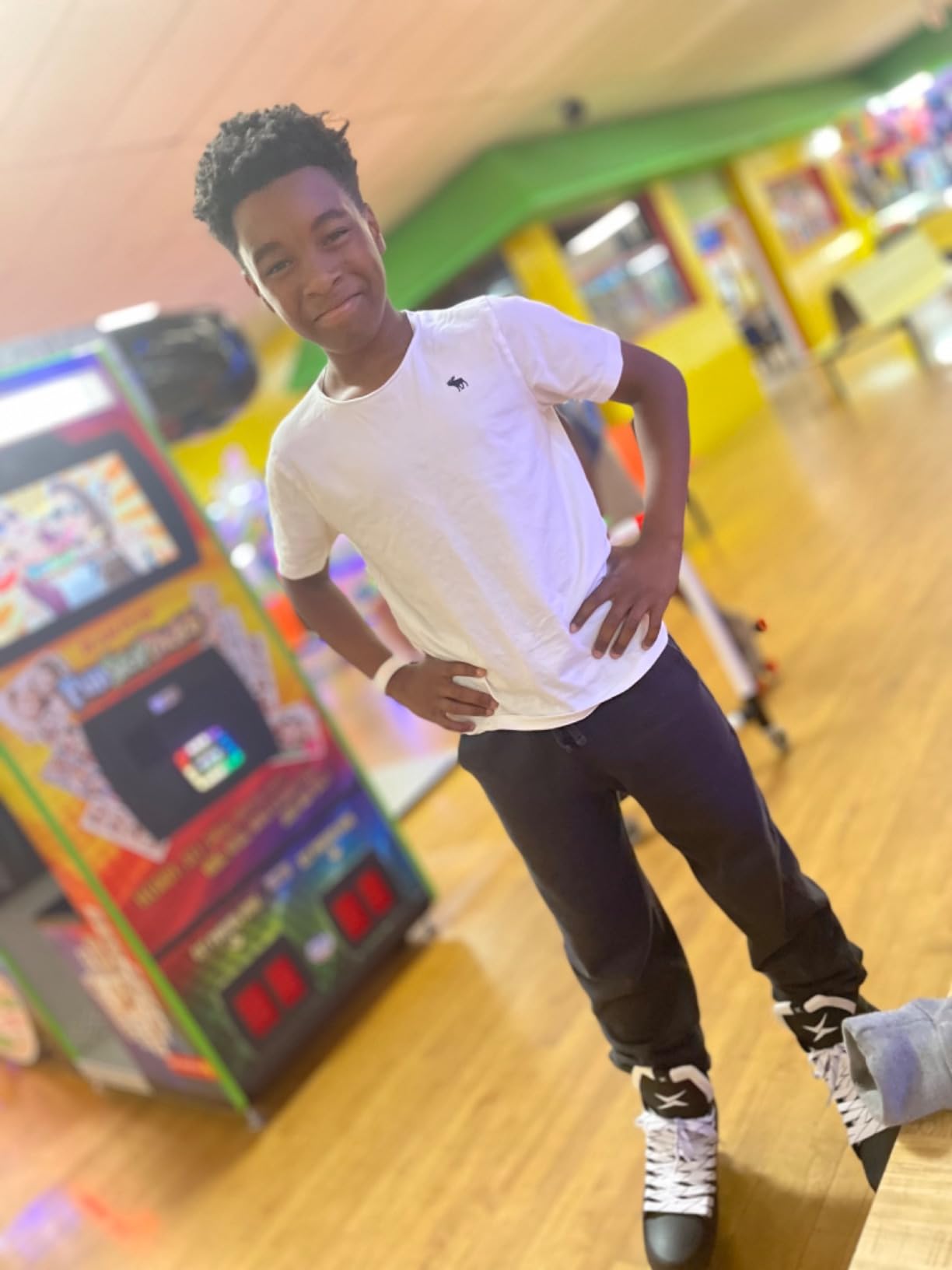 TronX Stryker Adjustable Senior Intermediate Junior Youth Roller Inline Hockey Skates customer photo 2