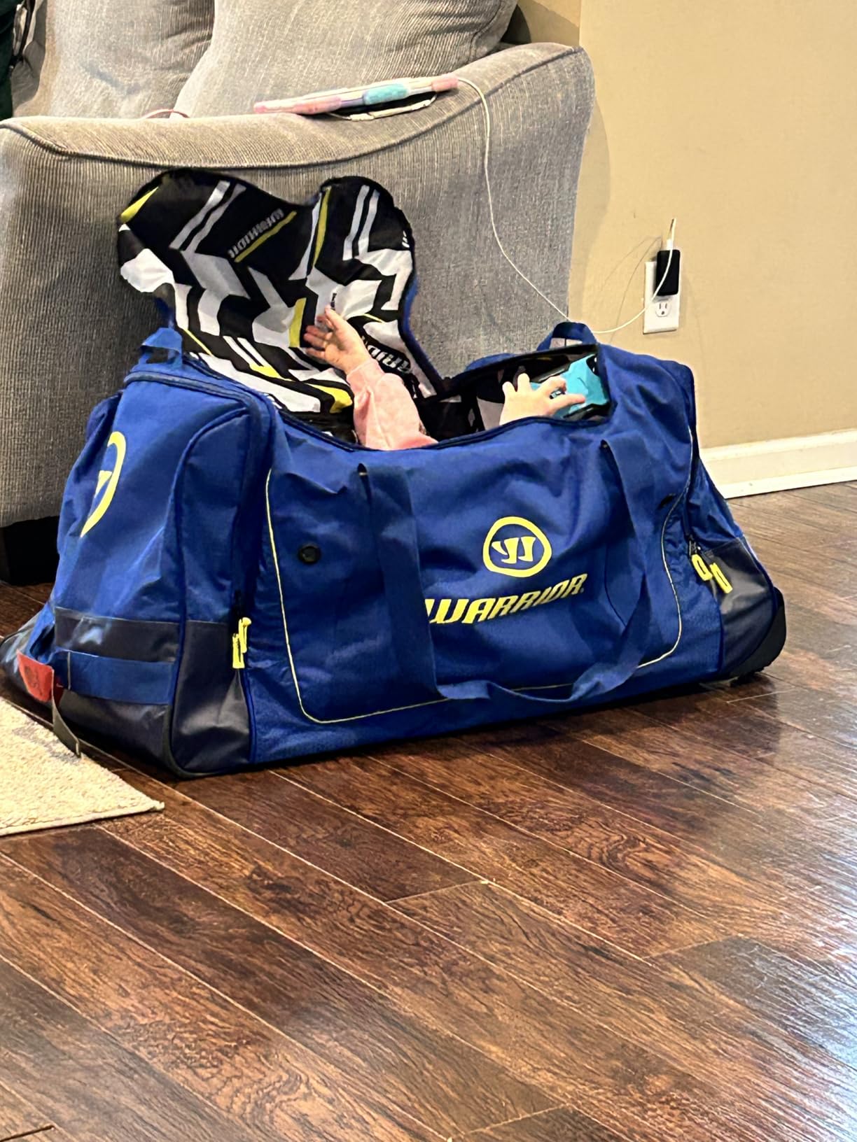 Warrior Q20 Wheel Hockey Bag, Grey customer photo 1