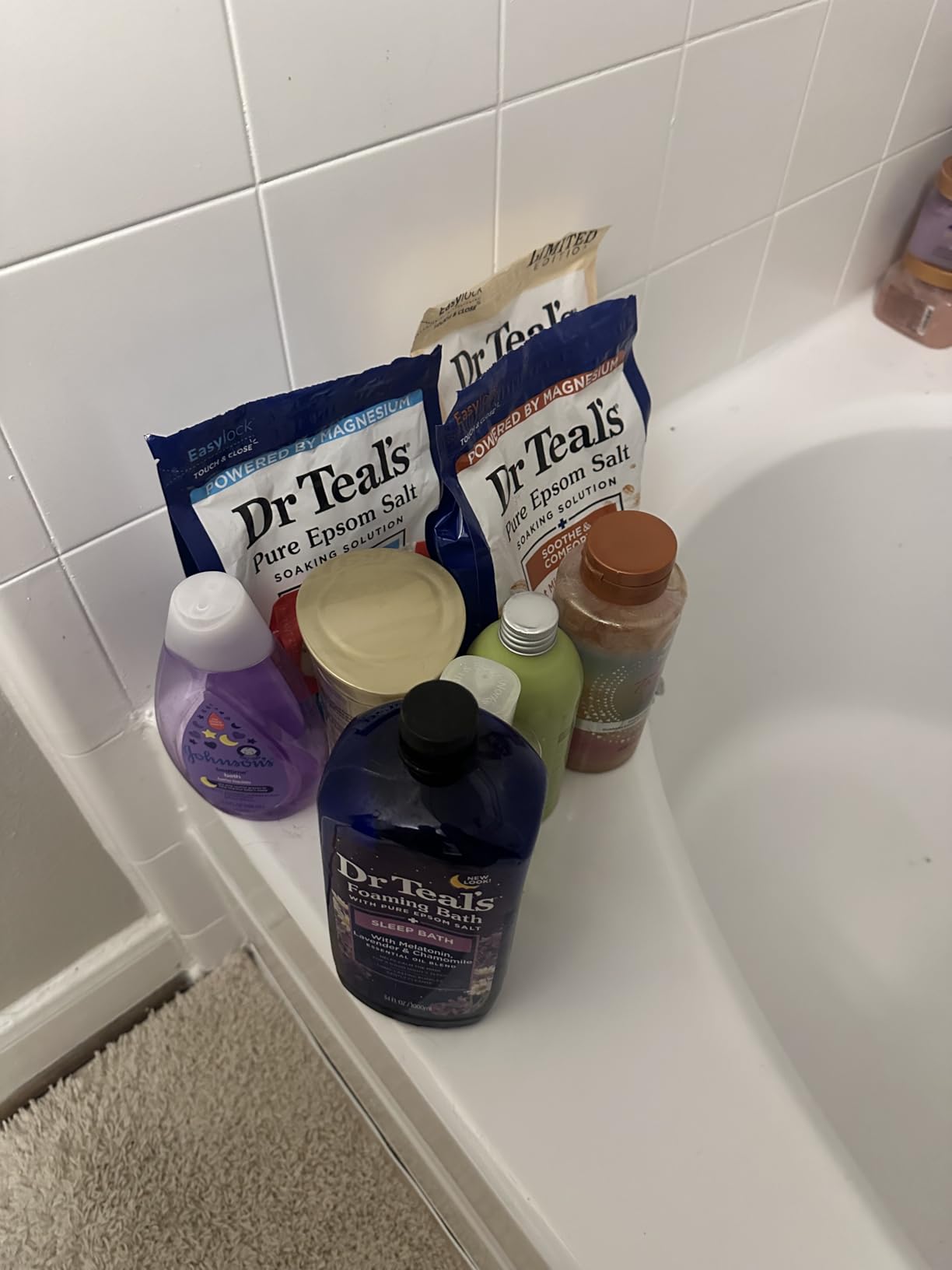 Dr Teal's Pure Epsom Salt, Restorative Minerals with Magnesium, Potassium & Zinc, 3 lbs customer photo 1