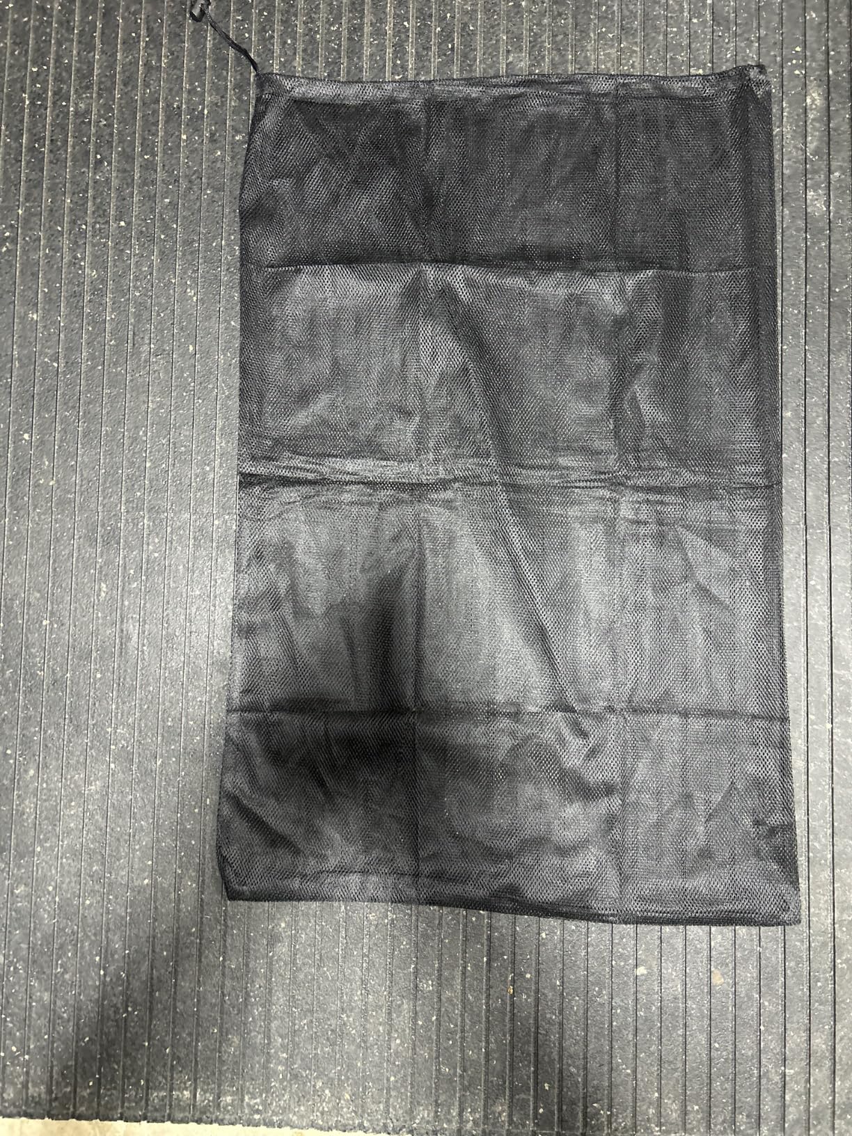 2 Pack Mesh Laundry Bags, 23 x 34 Inches Heavy Duty Mesh Laundry Bag, Large Laundry Drawstring Bag for College, Dorm, Travel, Family and Apartment Dwellers, Black customer photo 2