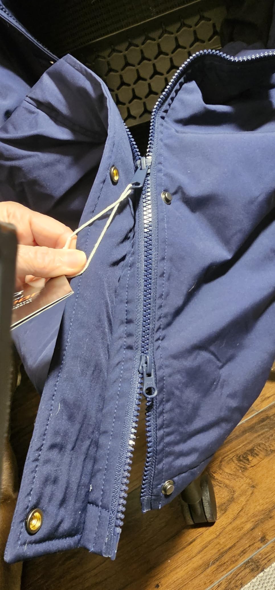 Graphene Women Heated Jacket 12V Fast Charge 18400mAh Large Capacity customer photo 1