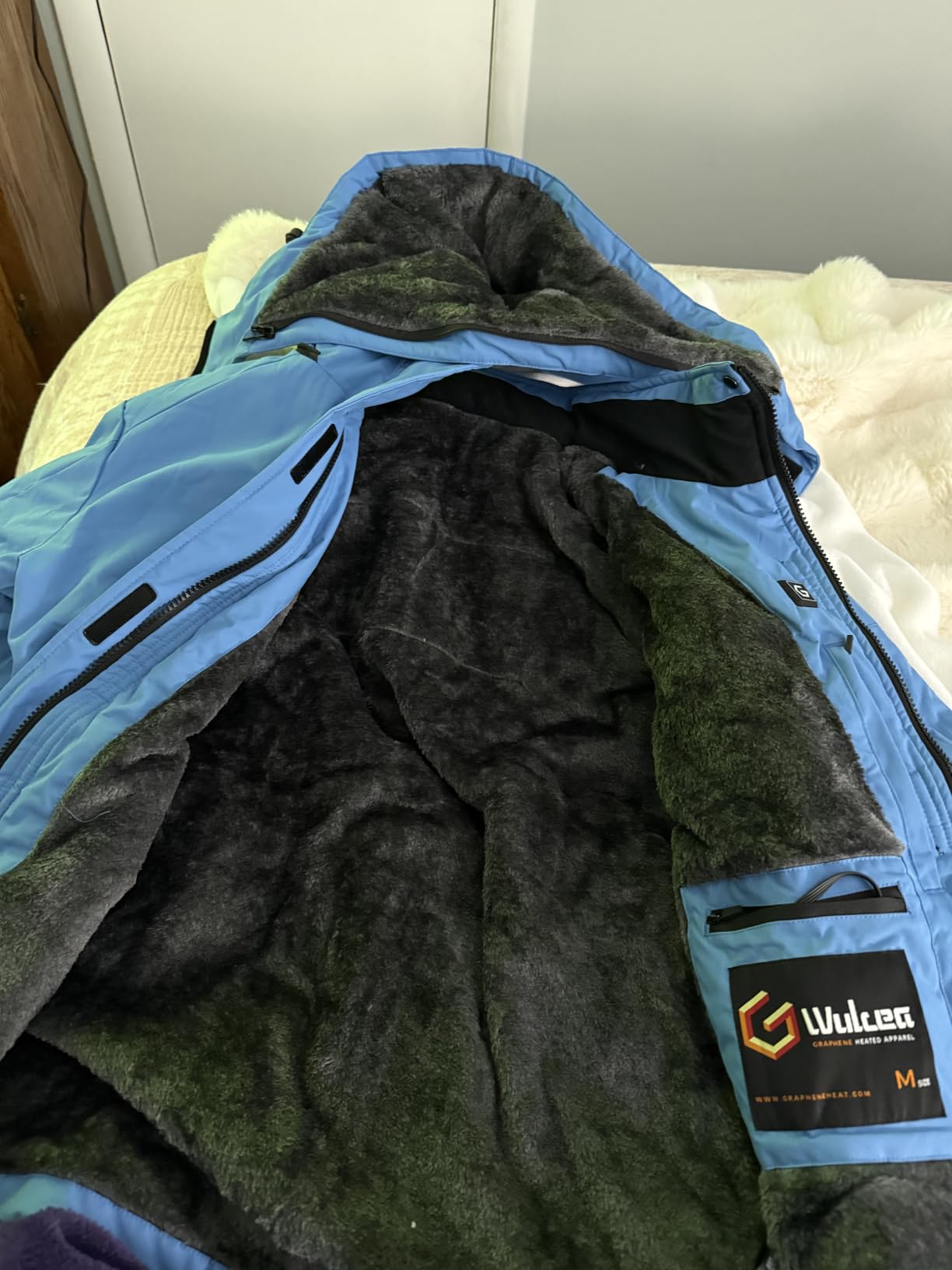 Graphene Heated Jacket For Women 12V 18400mAh Fast Charge With Large Capacity customer photo 1