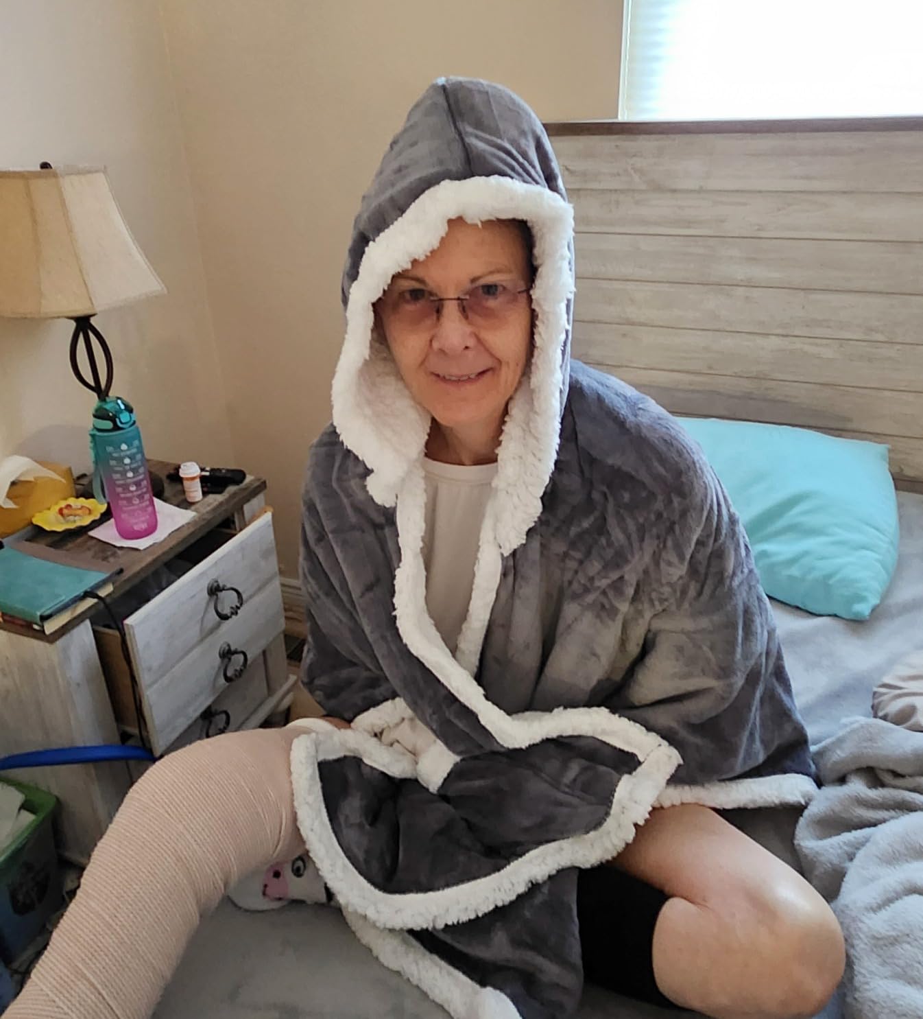 greenoak Wearable Heated Throw Blanket Electric Shawl - Heated Robe Poncho Blanket Hoodie for Adult, Winter Gifts for Mom customer photo 1