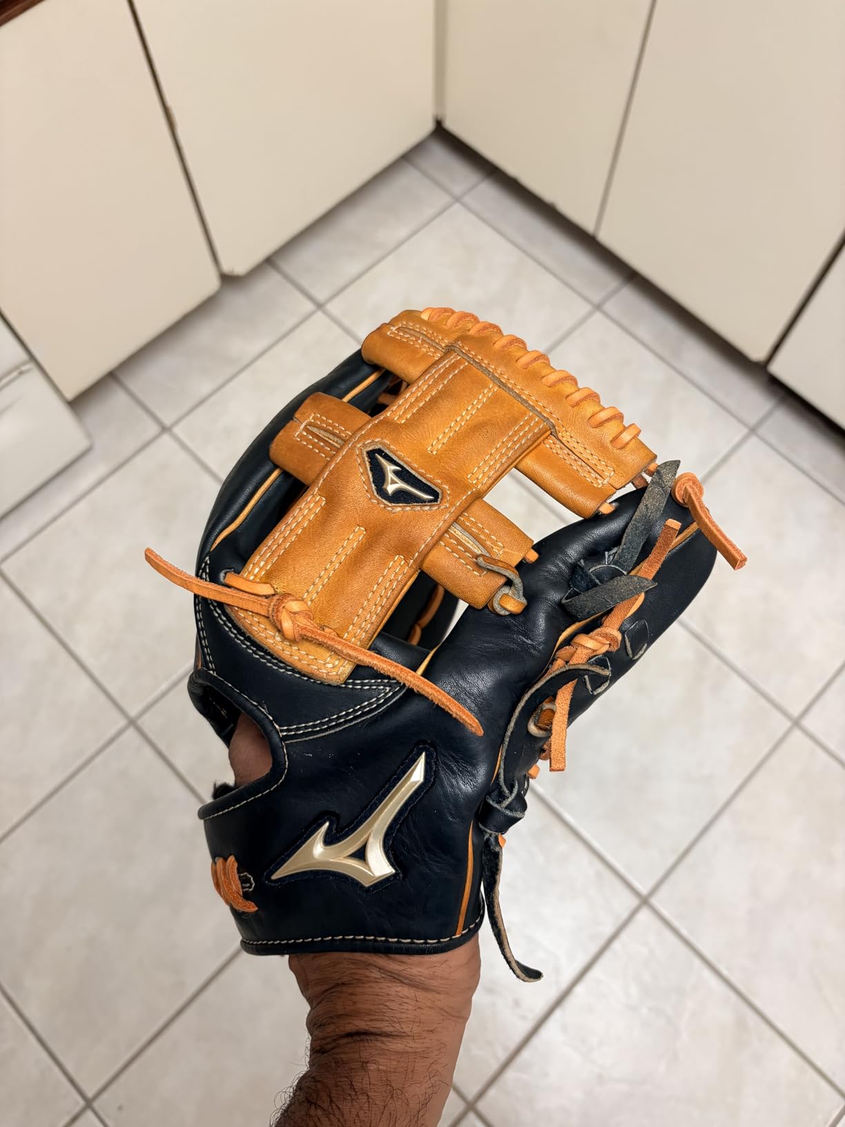 TOFL Baseball Glove Lace Kit | 6 Leather Laces, Lacing Needle, Thumb & Pinky Straps | Heavy Duty Baseball Glove Relacing Kit customer photo 1