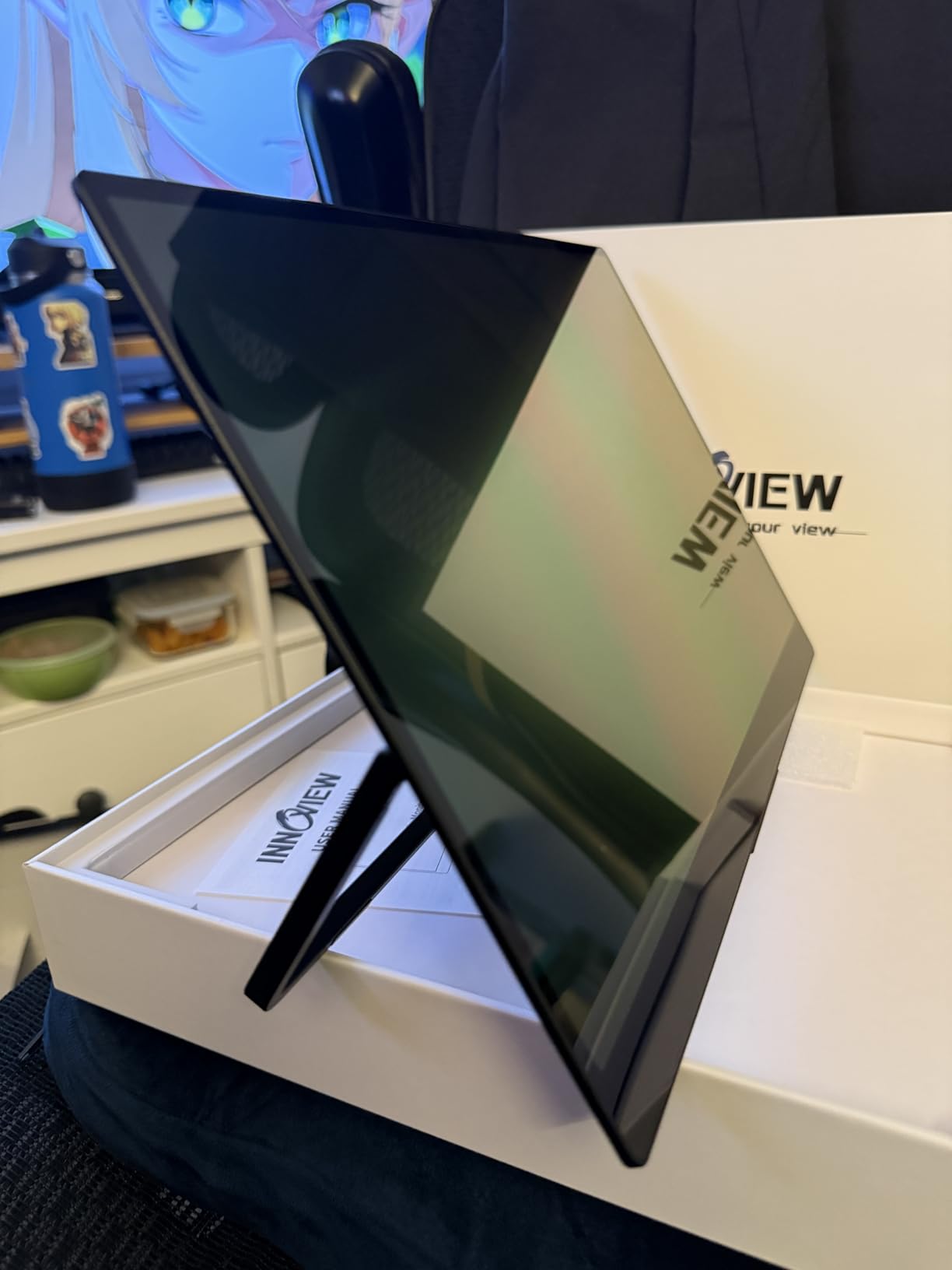 InnoView 14 Inch OLED Portable Monitor 4k UHD 3840x2400 Portable Monitor 100% DCI-P3 | 100000:1 Contrast | Built-in Speakers, Travel Monitors for Laptop PC MAC Phone PS4 Xbox Switch customer photo 1