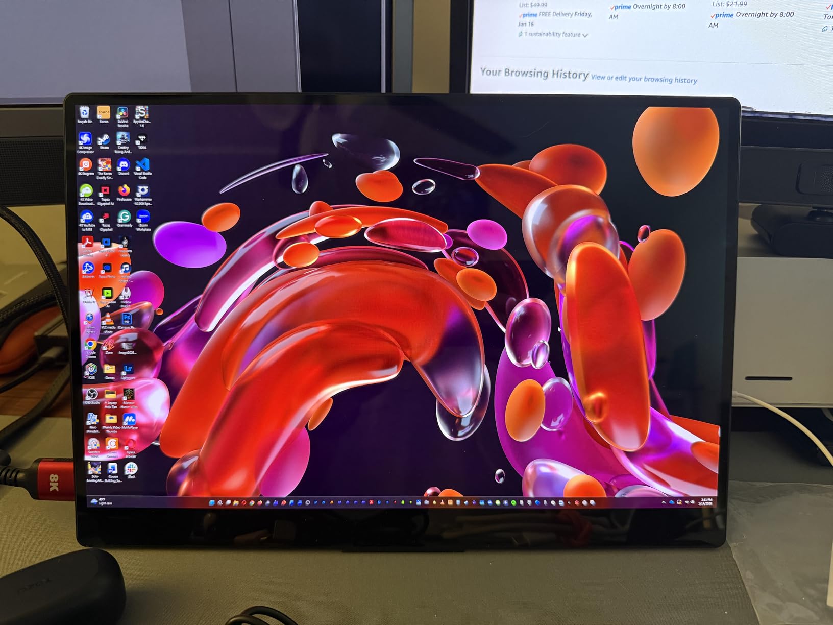 InnoView 14 Inch OLED Portable Monitor 4k UHD 3840x2400 Portable Monitor 100% DCI-P3 | 100000:1 Contrast | Built-in Speakers, Travel Monitors for Laptop PC MAC Phone PS4 Xbox Switch customer photo 2