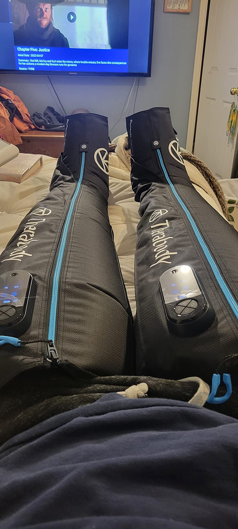 Therabody JetBoots Prime Wireless Compression Boots Leg Massager Recovery | Pneumatic Leg Compression for Circulation & Pain Relief, FDA Cleared, 4 Pressure Levels | Regular, 32-37in Leg Length customer photo 1