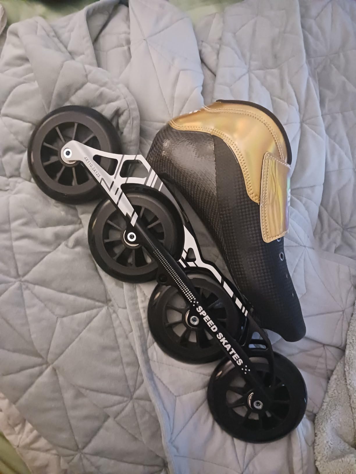 Inline Speed Skates for Men Women, Professional Carbon Fibre Roller Skates Blades Adult Male Female, High Performance Racing Skates for Marathon Racing & Outdoor Fitness, Black customer photo 1